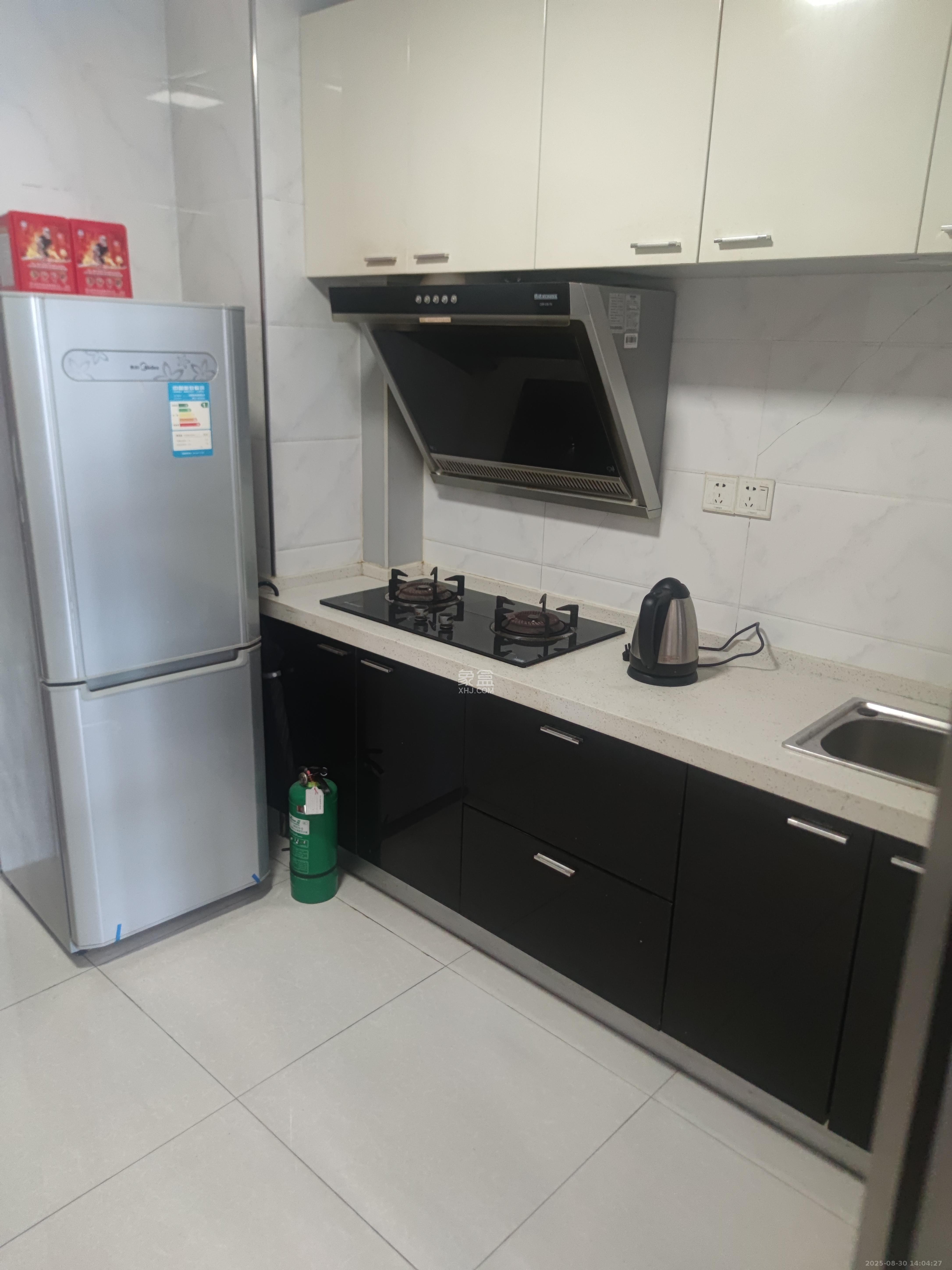 东怡外国(南湖一号) 1室1厅1卫 2300.0元/月 东怡外国(南湖一号) 1室1厅1卫 2300.0元/月室内图