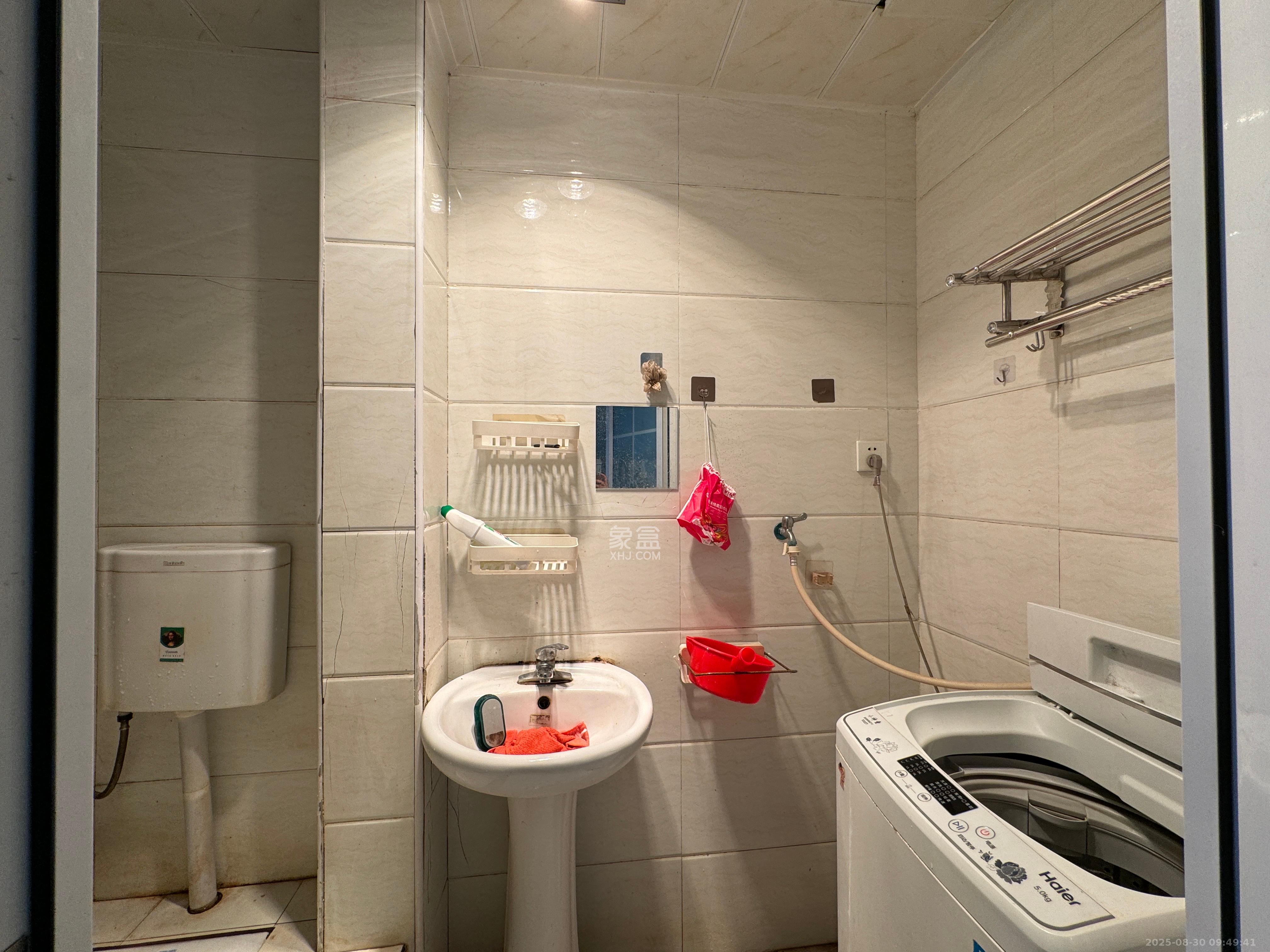 红树湾  1室1厅1卫    1200.0元/月室内图