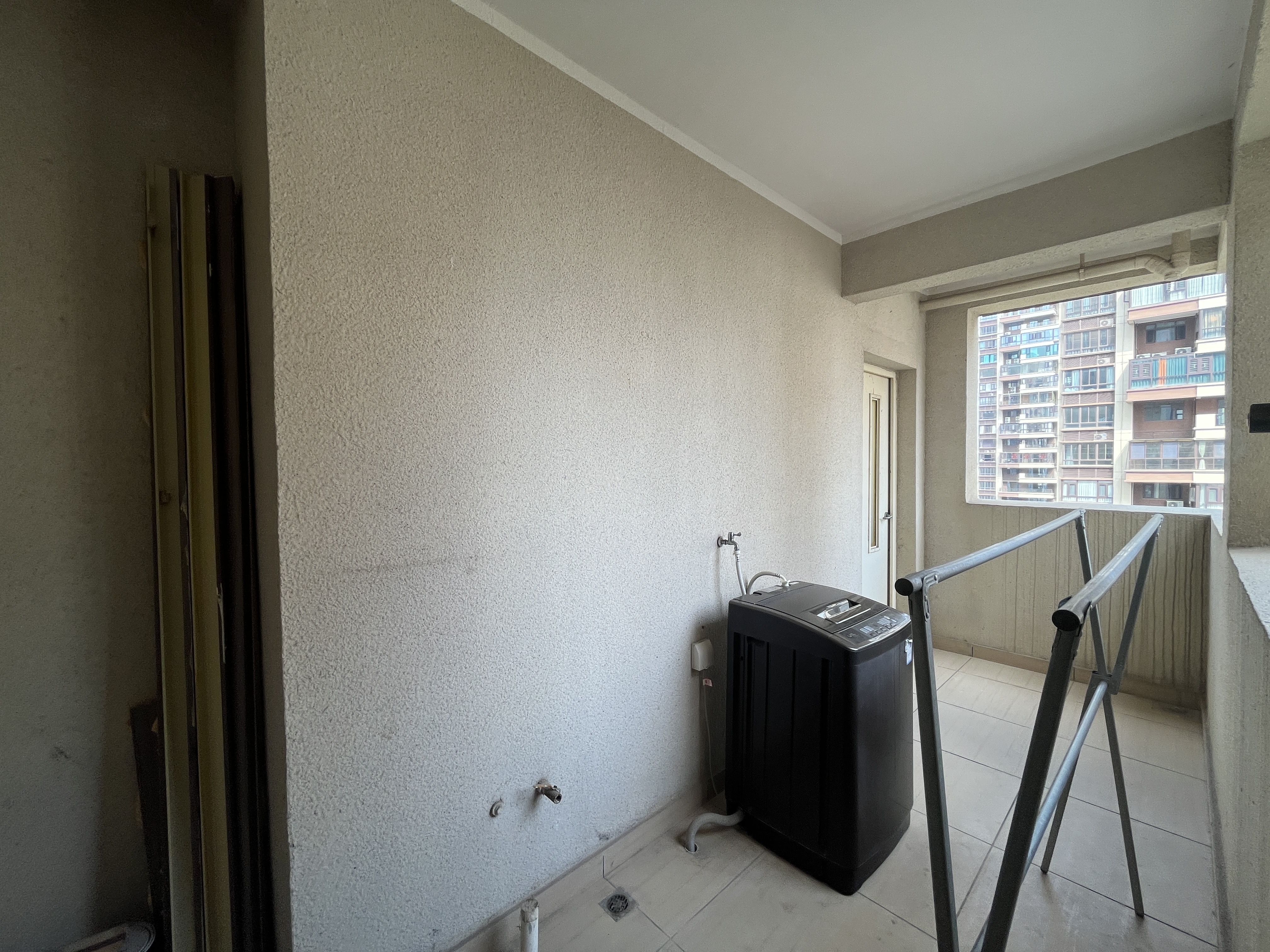 华耀碧桂园十里江湾观澜 4室2厅2卫 3000.0元/月 华耀碧桂园十里江湾观澜 4室2厅2卫 3000.0元/月室内图