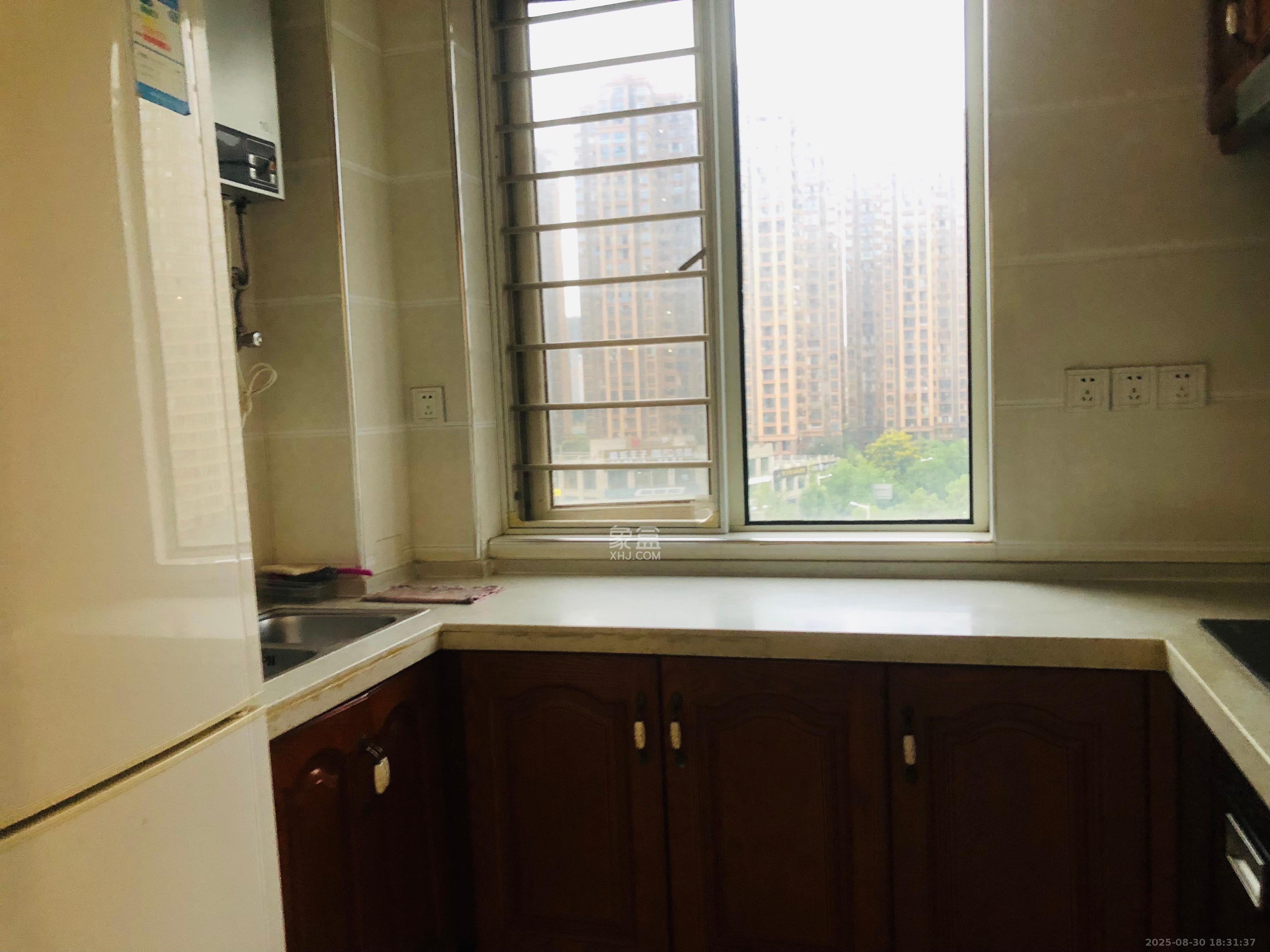 五矿万境水岸一期(万境水岸嘉苑) 3室1厅1卫 2400.0元/月 五矿万境水岸一期(万境水岸嘉苑) 3室1厅1卫 2400.0元/月室内图