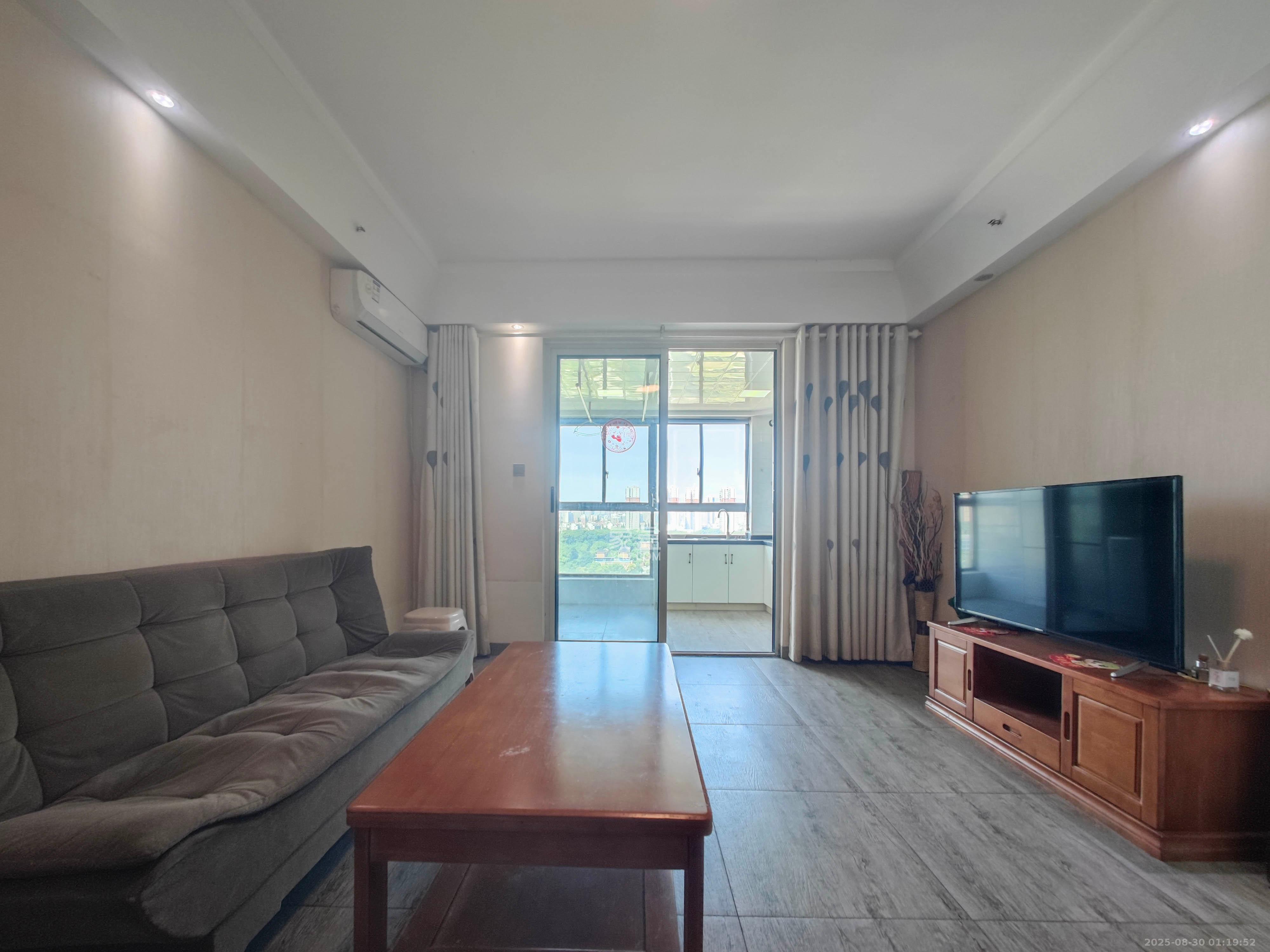 五矿万境水岸二期(五矿万境水岸和苑)  1室1厅1卫    48.0万 五矿万境水岸二期(五矿万境水岸和苑)  1室1厅1卫    48.0万客厅