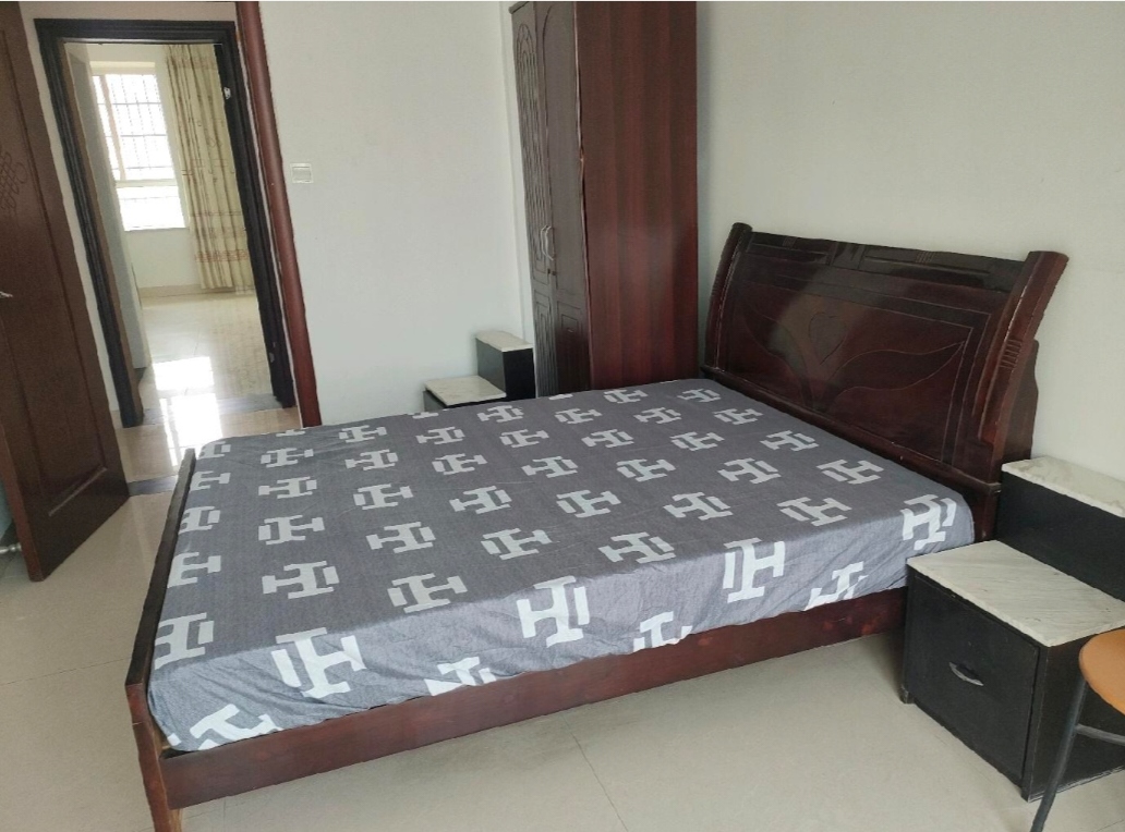 曲兰庭苑 3室2厅2卫 1500.0元/月 曲兰庭苑 3室2厅2卫 1500.0元/月室内图