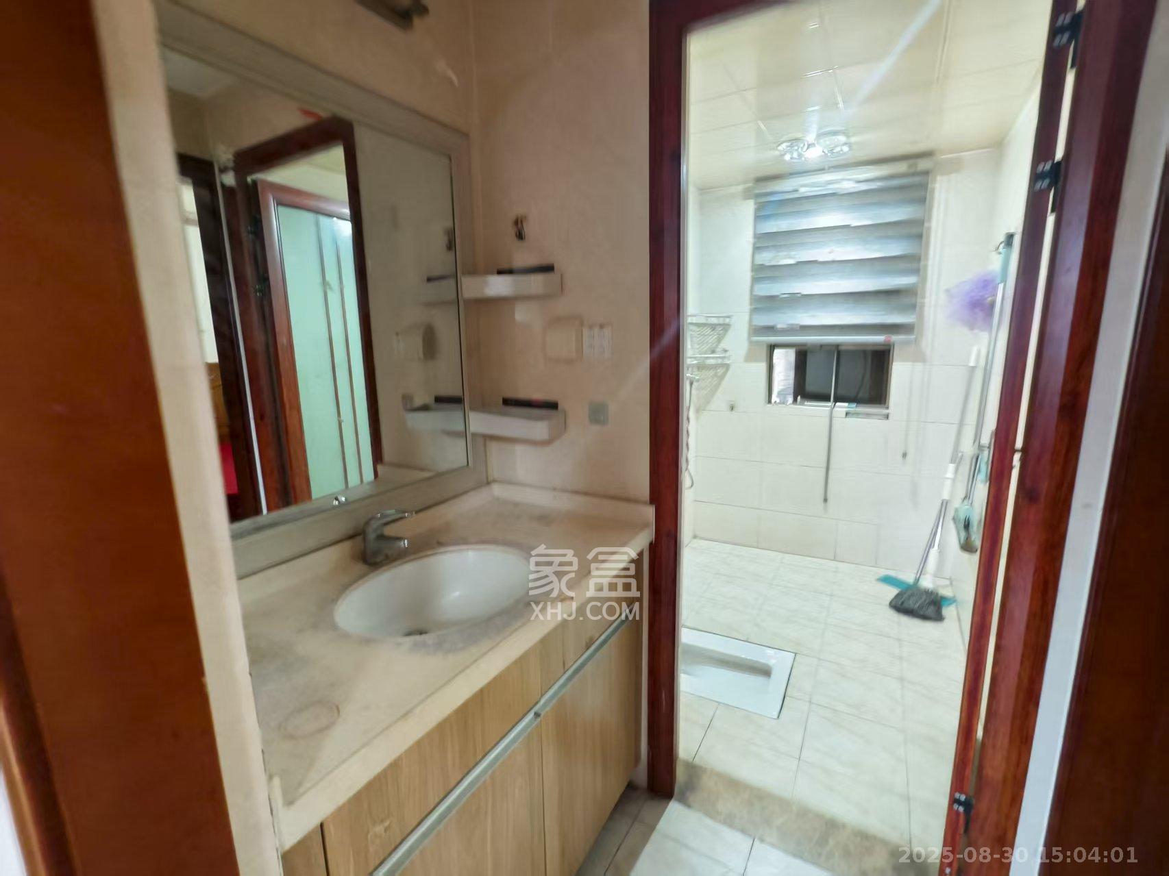 江山帝景哈佛  3室2厅1卫    1800.0元/月 江山帝景哈佛  3室2厅1卫    1800.0元/月室内图