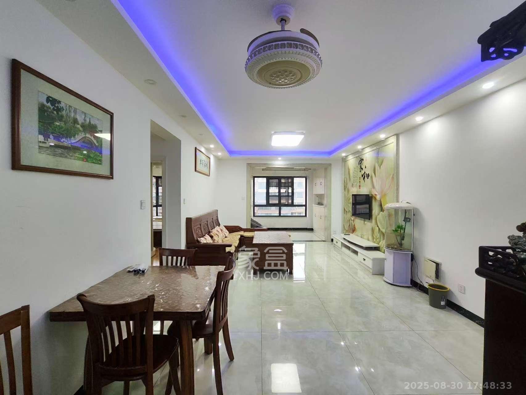 勤诚达新界  3室2厅1卫    2200.0元/月室内图