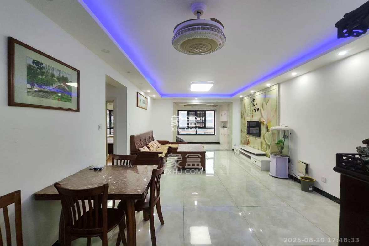 勤诚达新界  3室2厅1卫    2200.0元/月 勤诚达新界  3室2厅1卫    2200.0元/月室内图