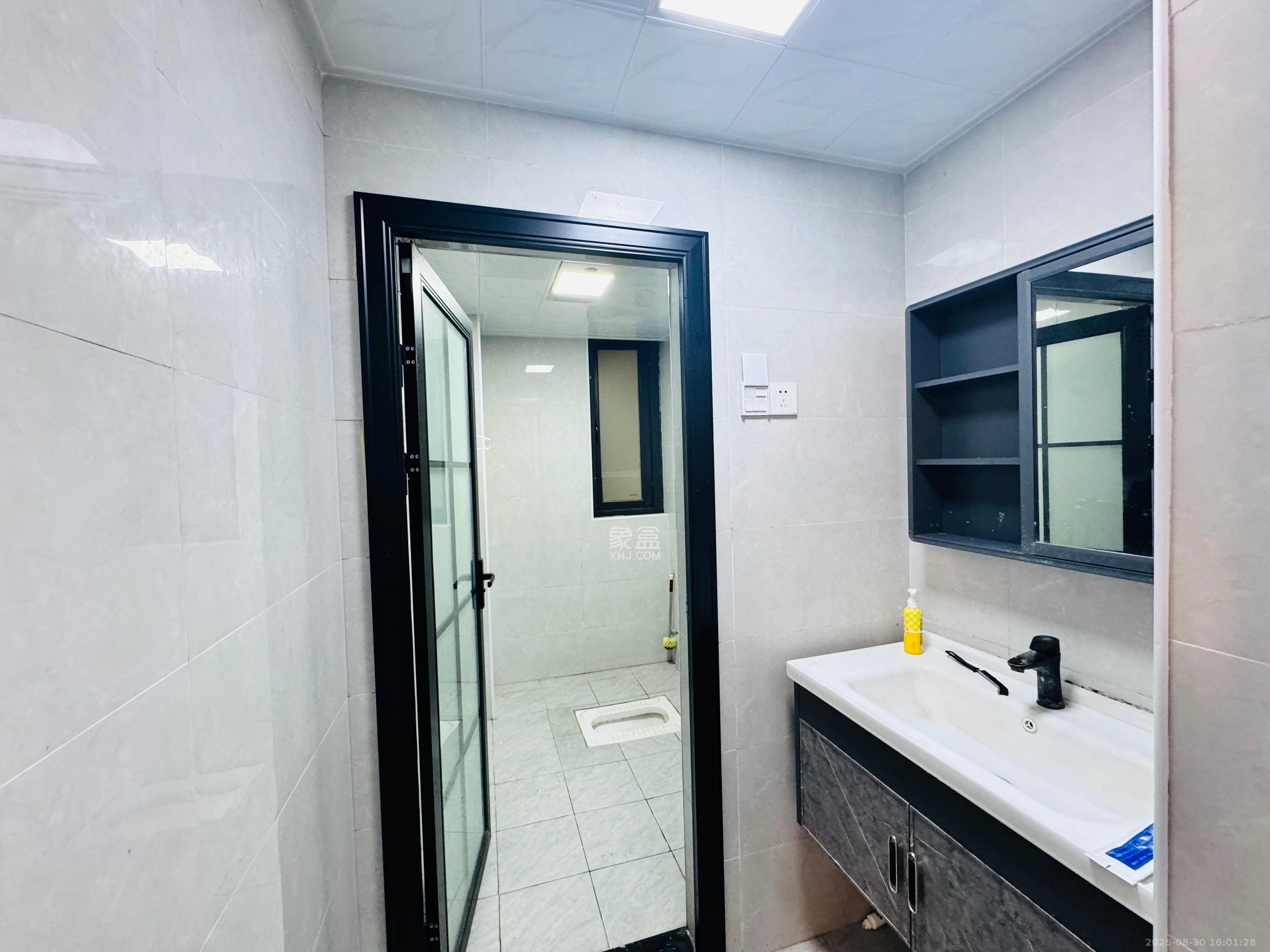 君合天玺  1室0厅0卫    3300.0元/月 君合天玺  1室0厅0卫    3300.0元/月室内图