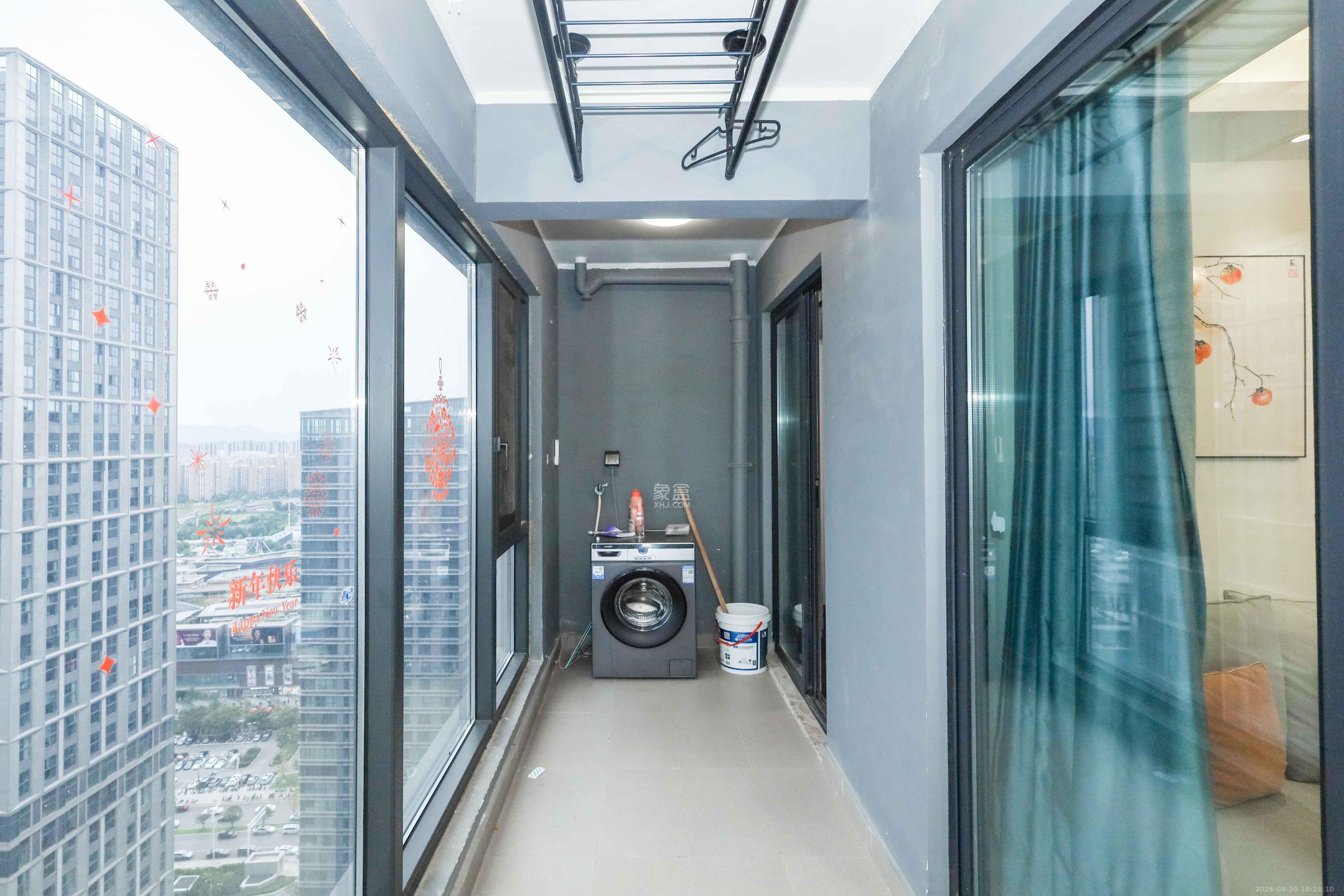 梅溪悦章 3室2厅2卫 138.0万 梅溪悦章 3室2厅2卫 138.0万阳台