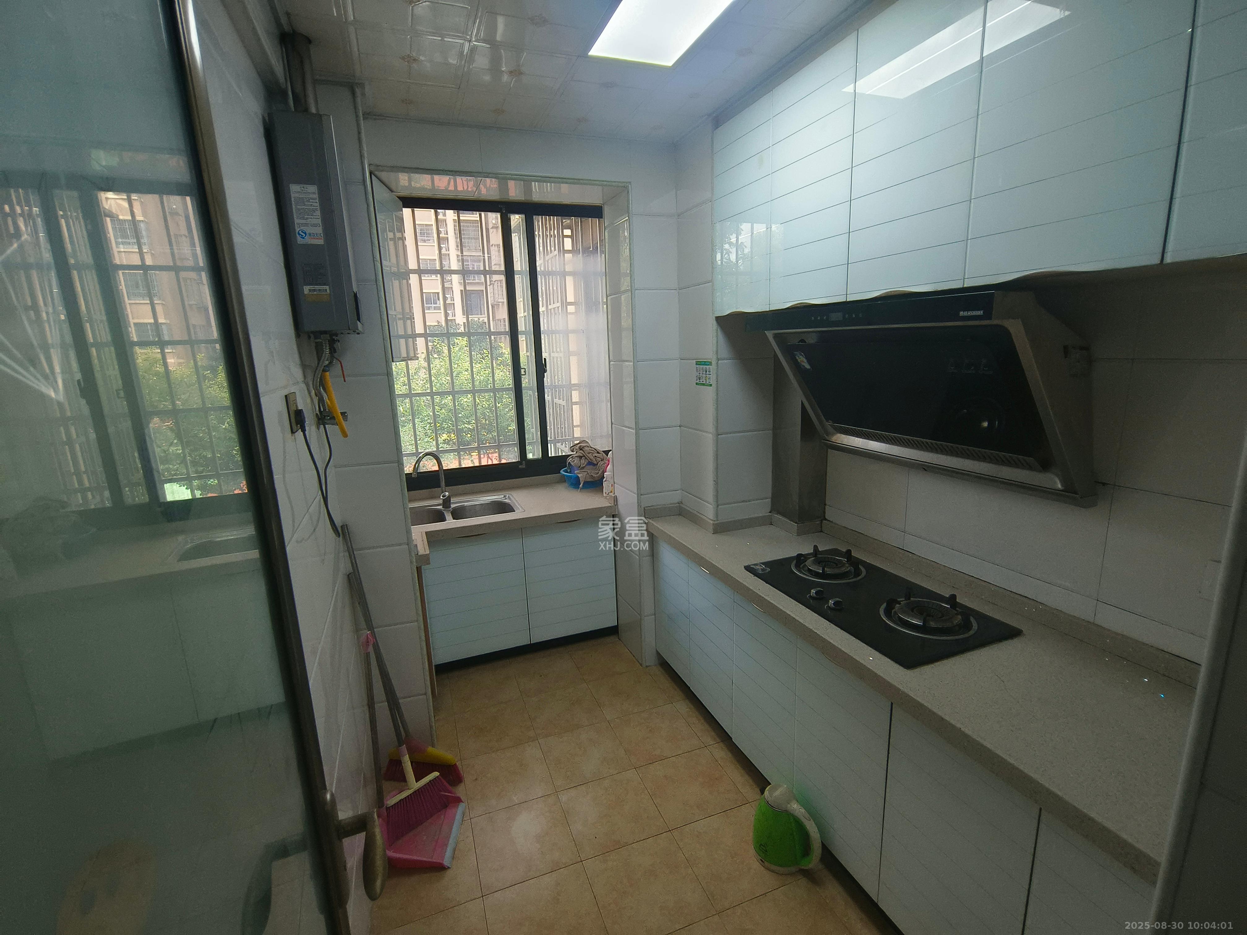 华龙家园（和泰家园）  2室1厅2卫    1800.0元/月室内图