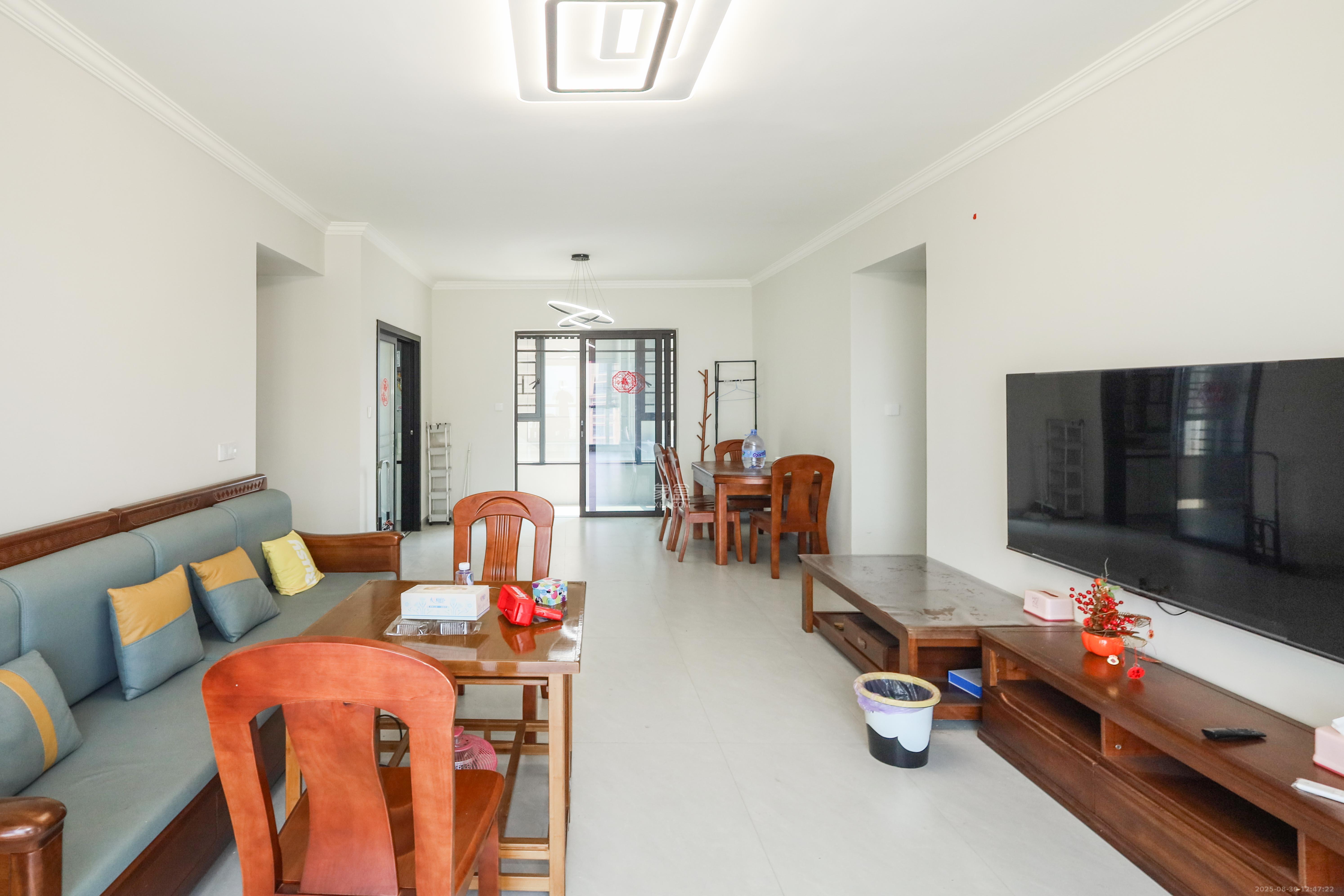 梅溪盛荟  3室2厅2卫    120.0万 梅溪盛荟  3室2厅2卫    120.0万客厅