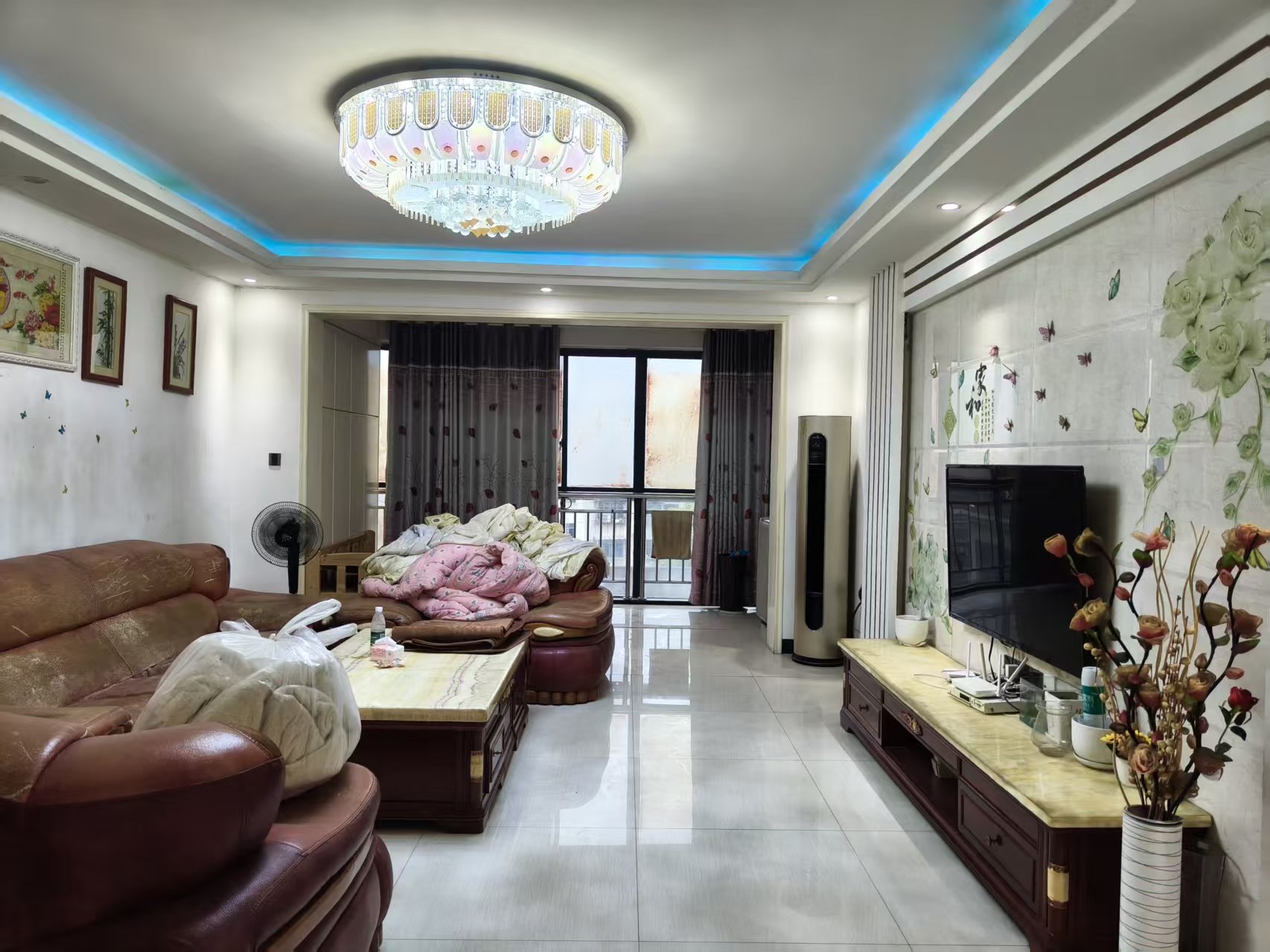 世纪新庄 3室2厅2卫 1100.0元/月 世纪新庄 3室2厅2卫 1100.0元/月室内图