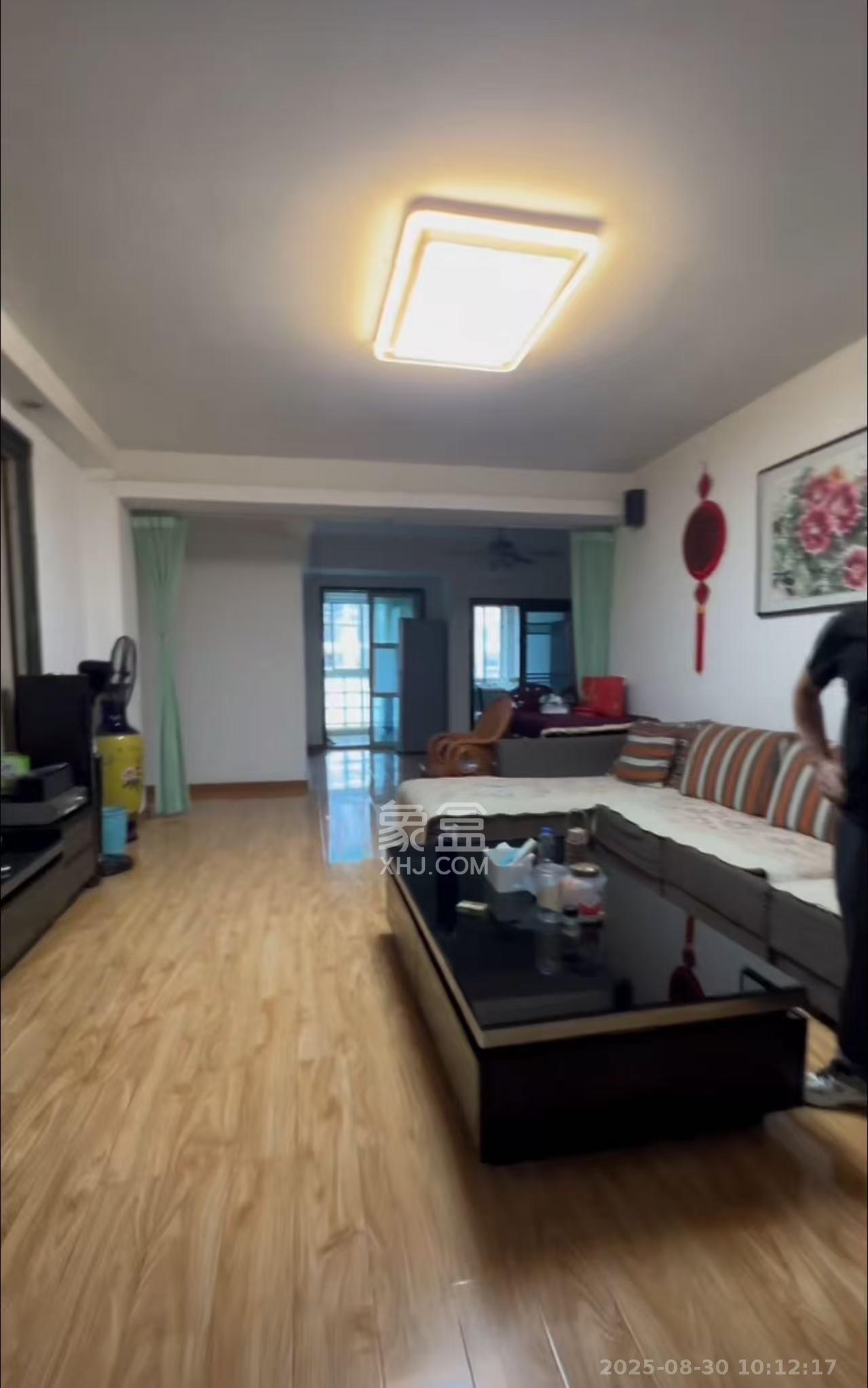 申奥美域  3室2厅2卫    2800.0元/月室内图