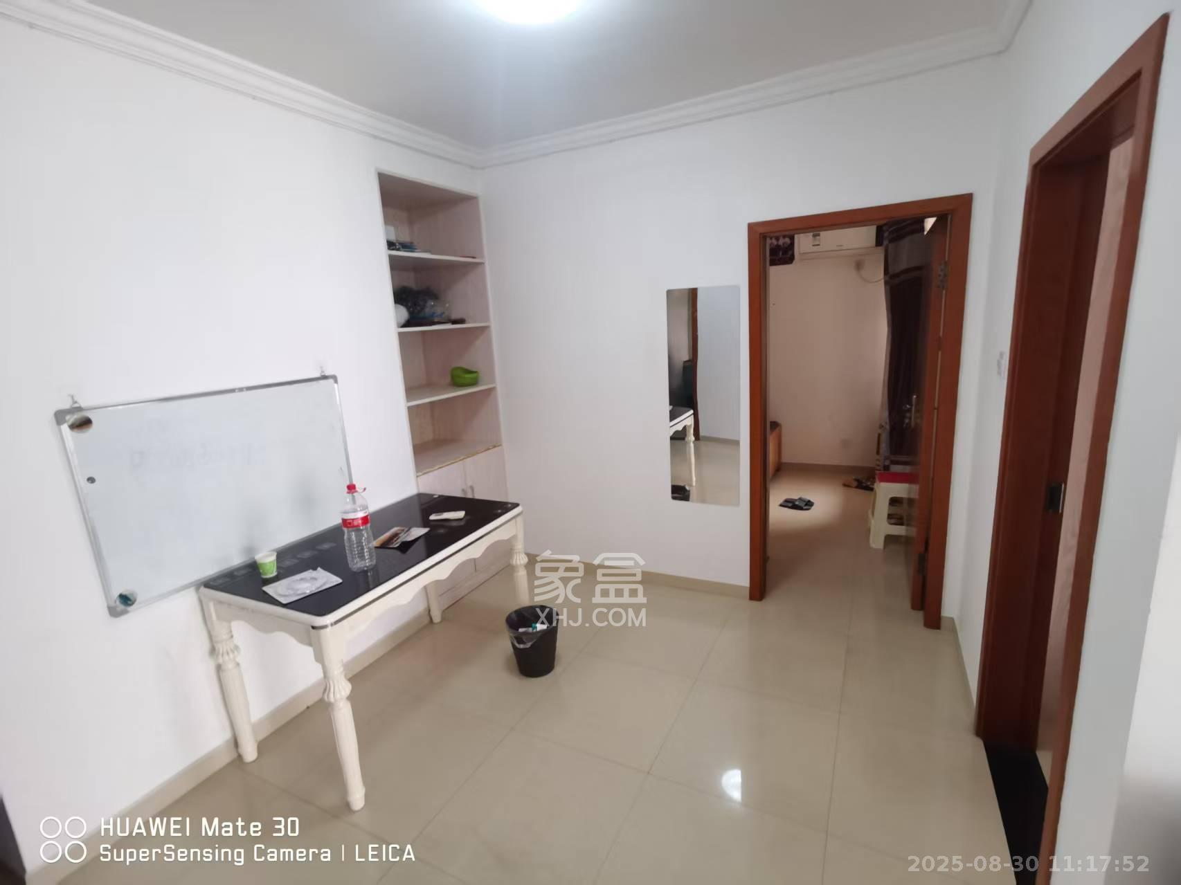 芙蓉公馆  2室1厅1卫    2500.0元/月 芙蓉公馆  2室1厅1卫    2500.0元/月室内图