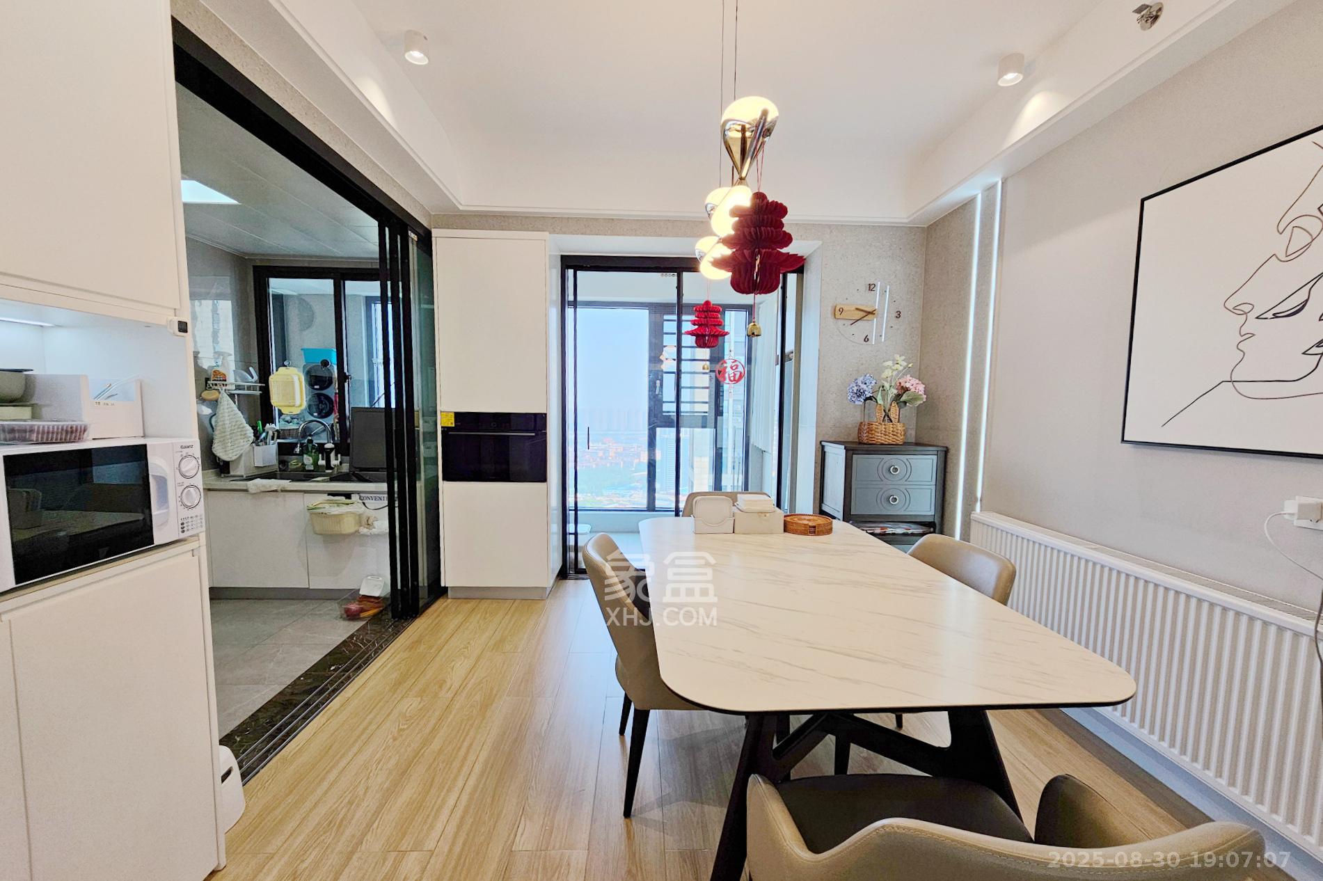 明昇壹城(明昇时代广场)二期  4室2厅2卫    268.0万 明昇壹城(明昇时代广场)二期  4室2厅2卫    268.0万客厅