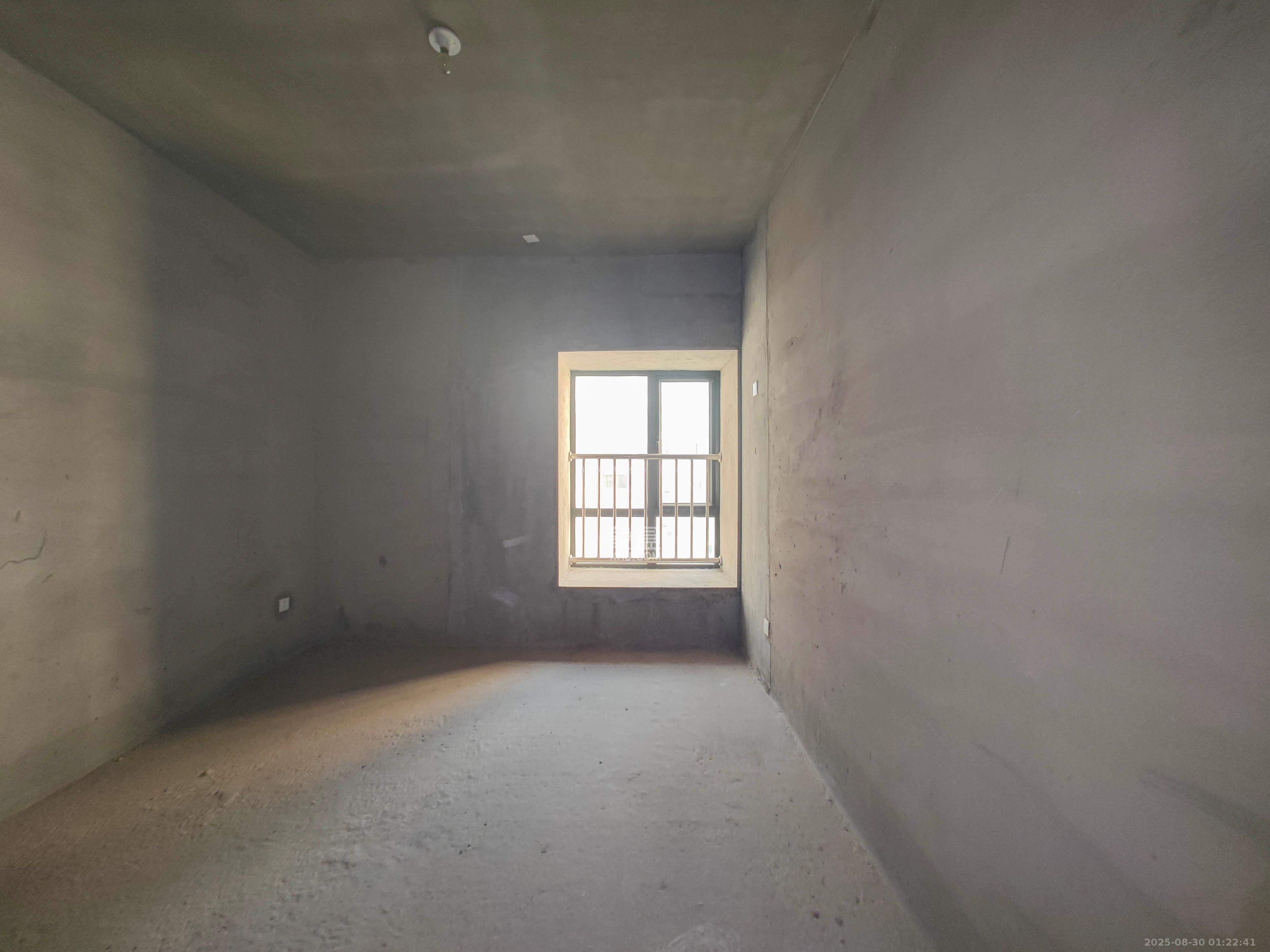 森林城  4室2厅2卫    163.0万 森林城  4室2厅2卫    163.0万卧室