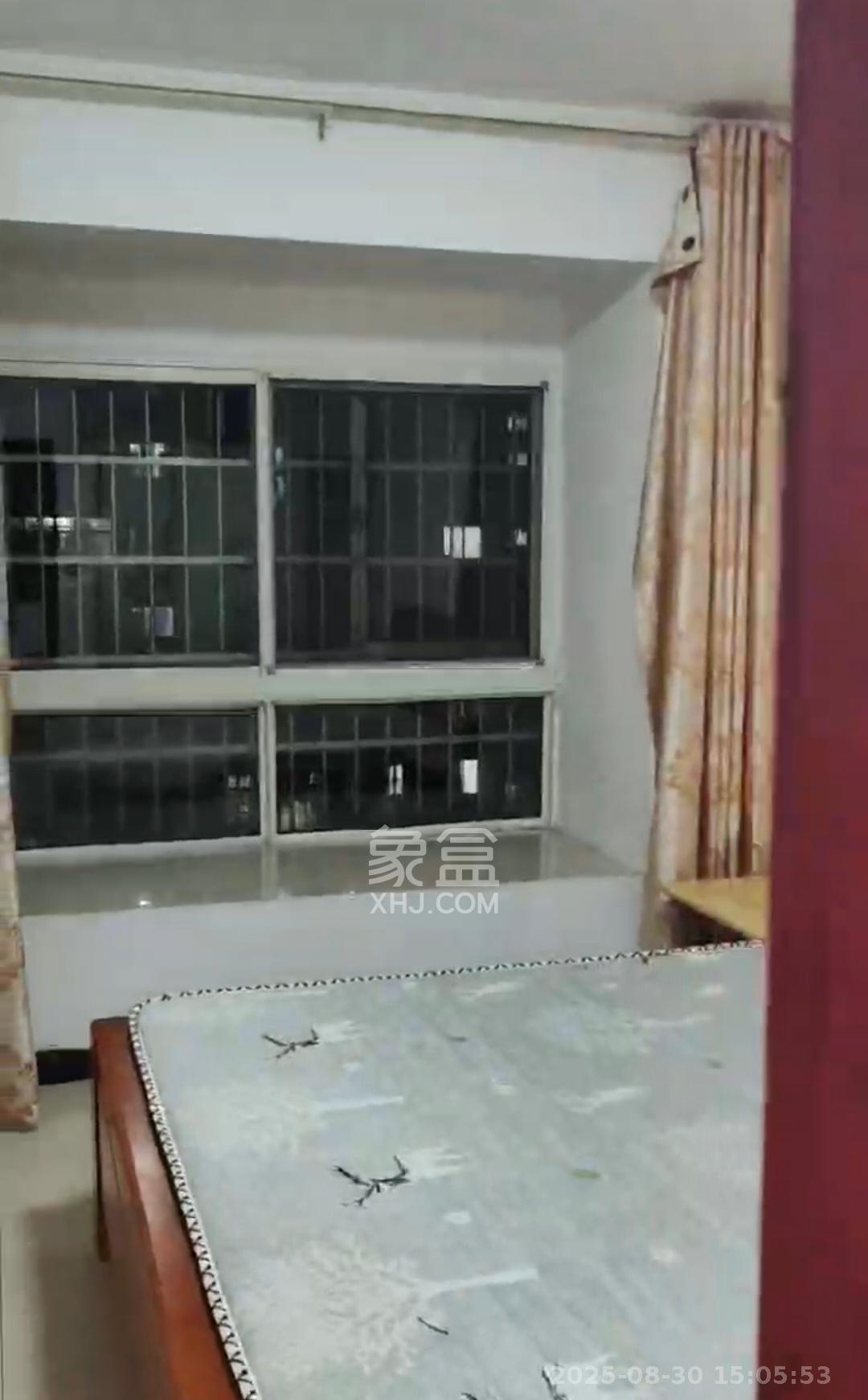 和润园一、二期 3室2厅1卫 2000.0元/月 和润园一、二期 3室2厅1卫 2000.0元/月室内图