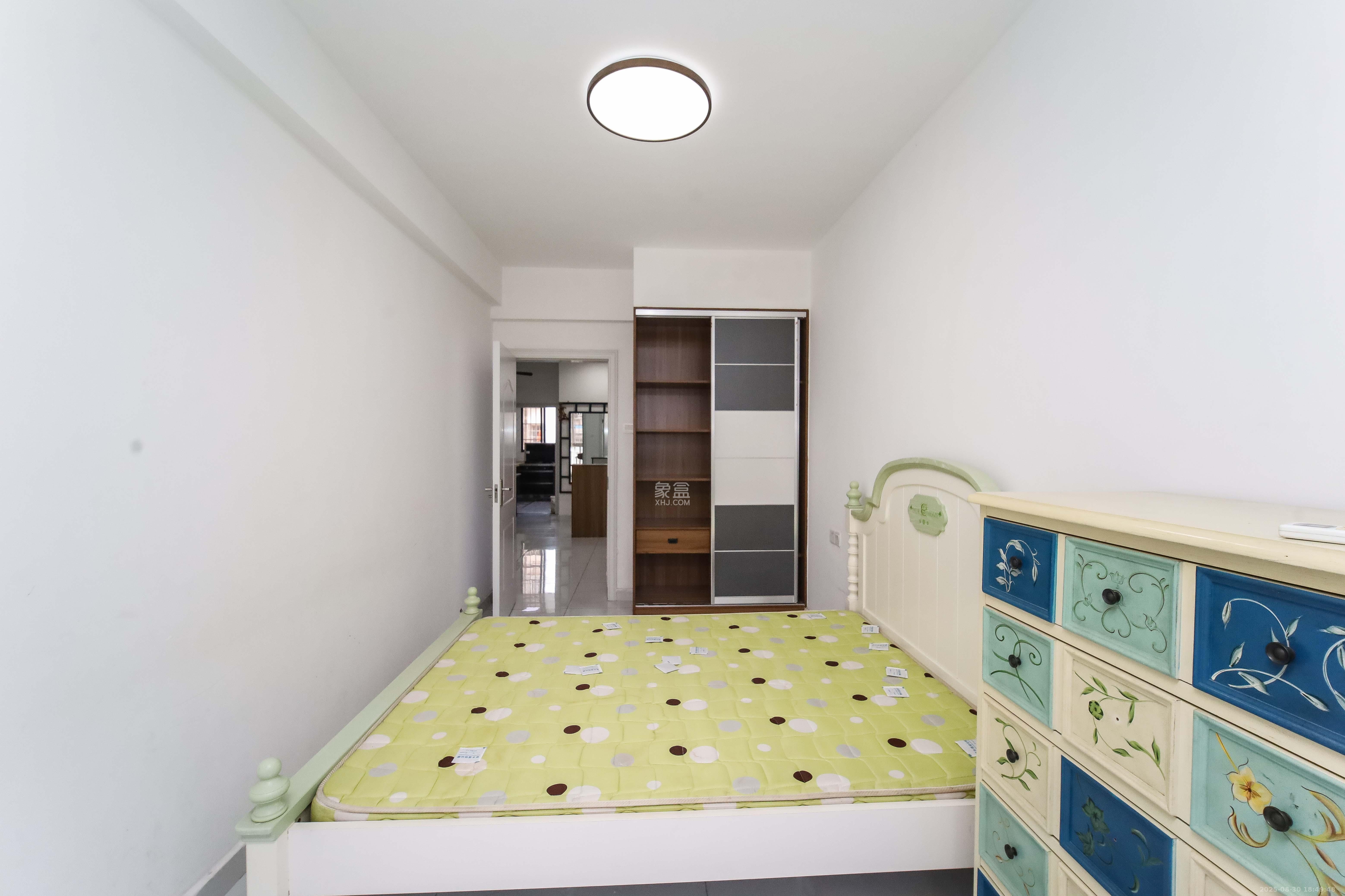 新合公寓(火星安置房小区) 2室1厅1卫 43.0万 新合公寓(火星安置房小区) 2室1厅1卫 43.0万卧室