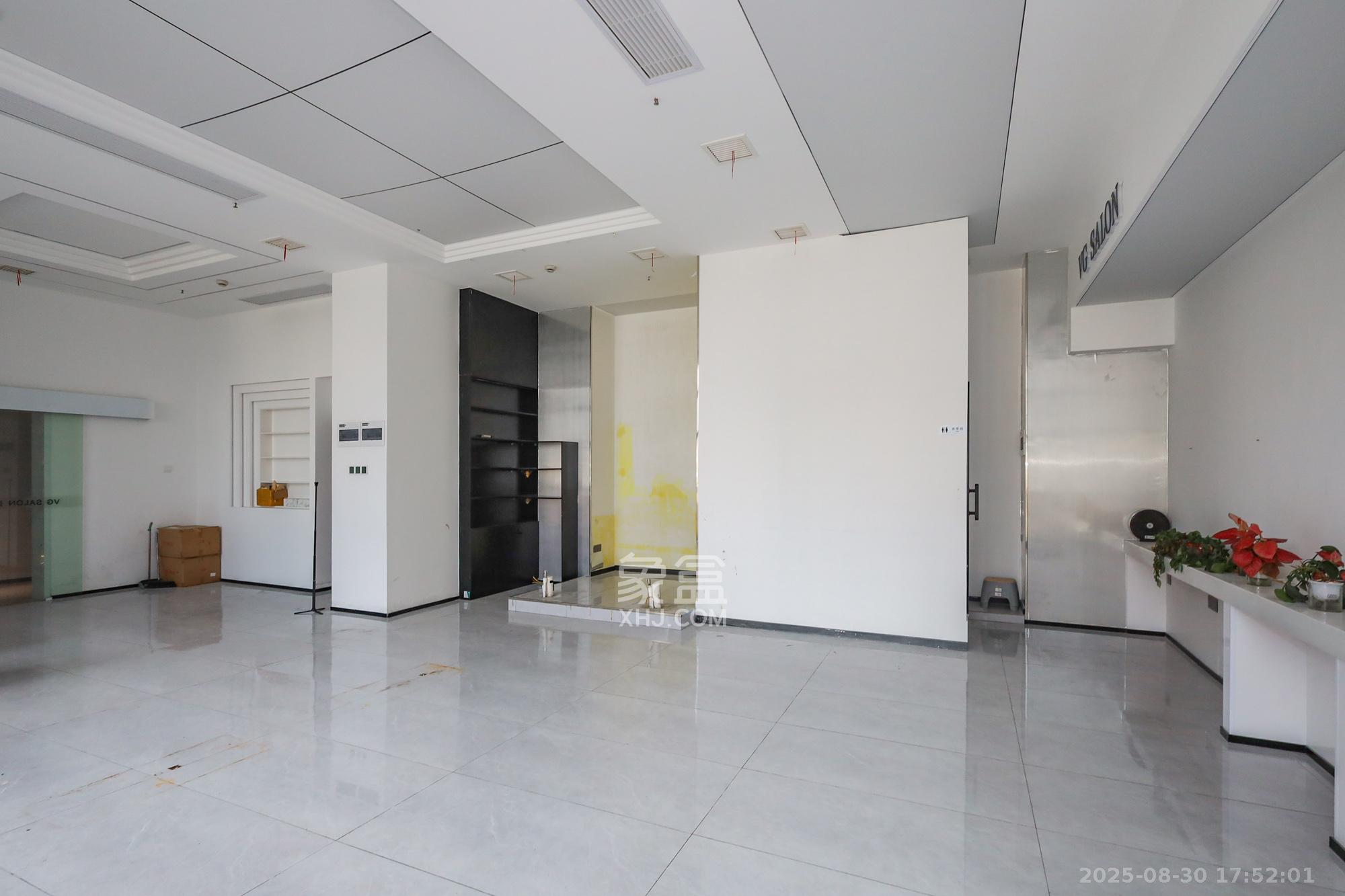 卓越中寰 2室1厅1卫 50.0万 卓越中寰 2室1厅1卫 50.0万其他