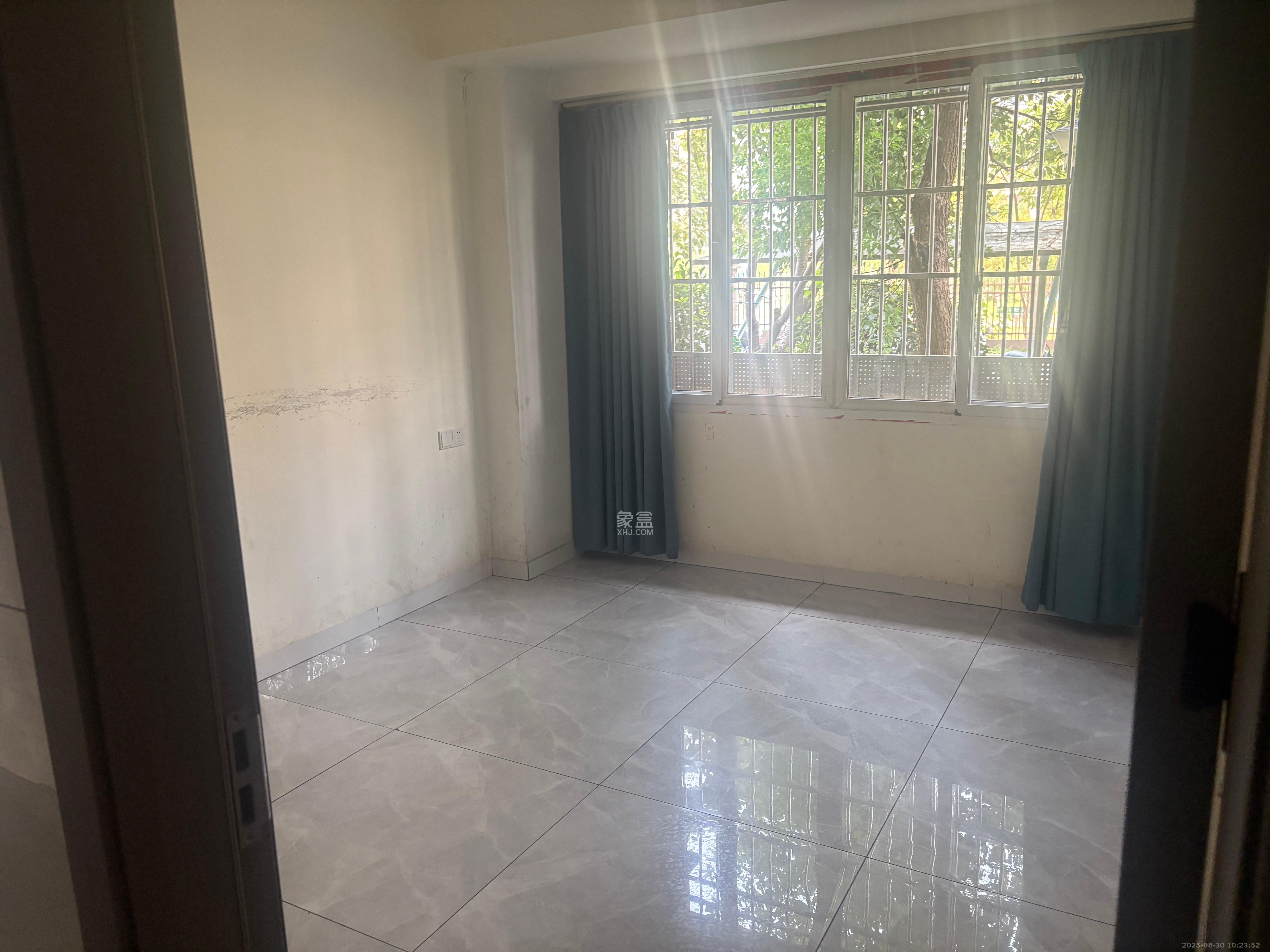 桥头家苑一期  4室2厅2卫    3000.0元/月 桥头家苑一期  4室2厅2卫    3000.0元/月室内图