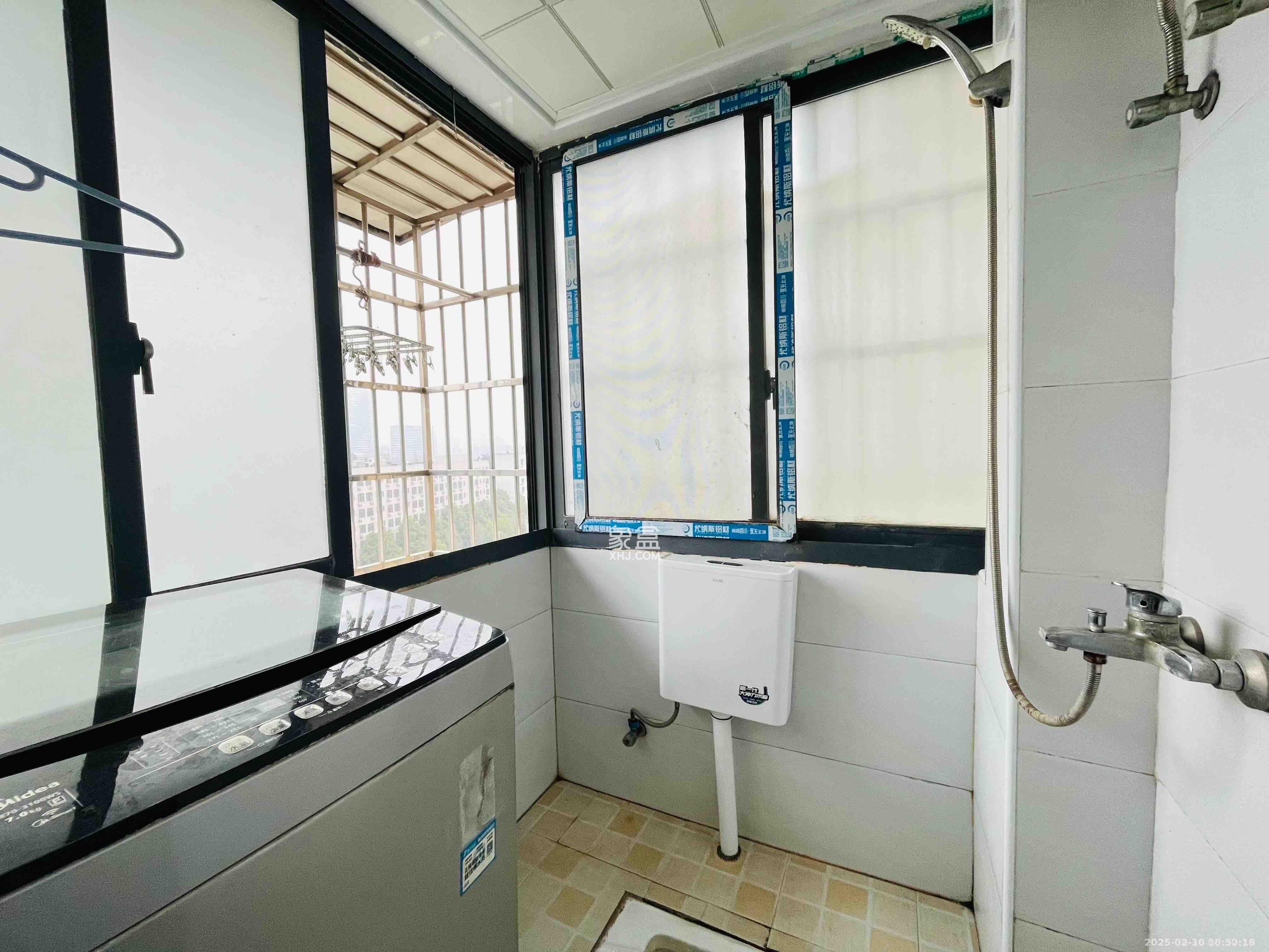 润泽园  1室1厅1卫    1600.0元/月 润泽园  1室1厅1卫    1600.0元/月室内图