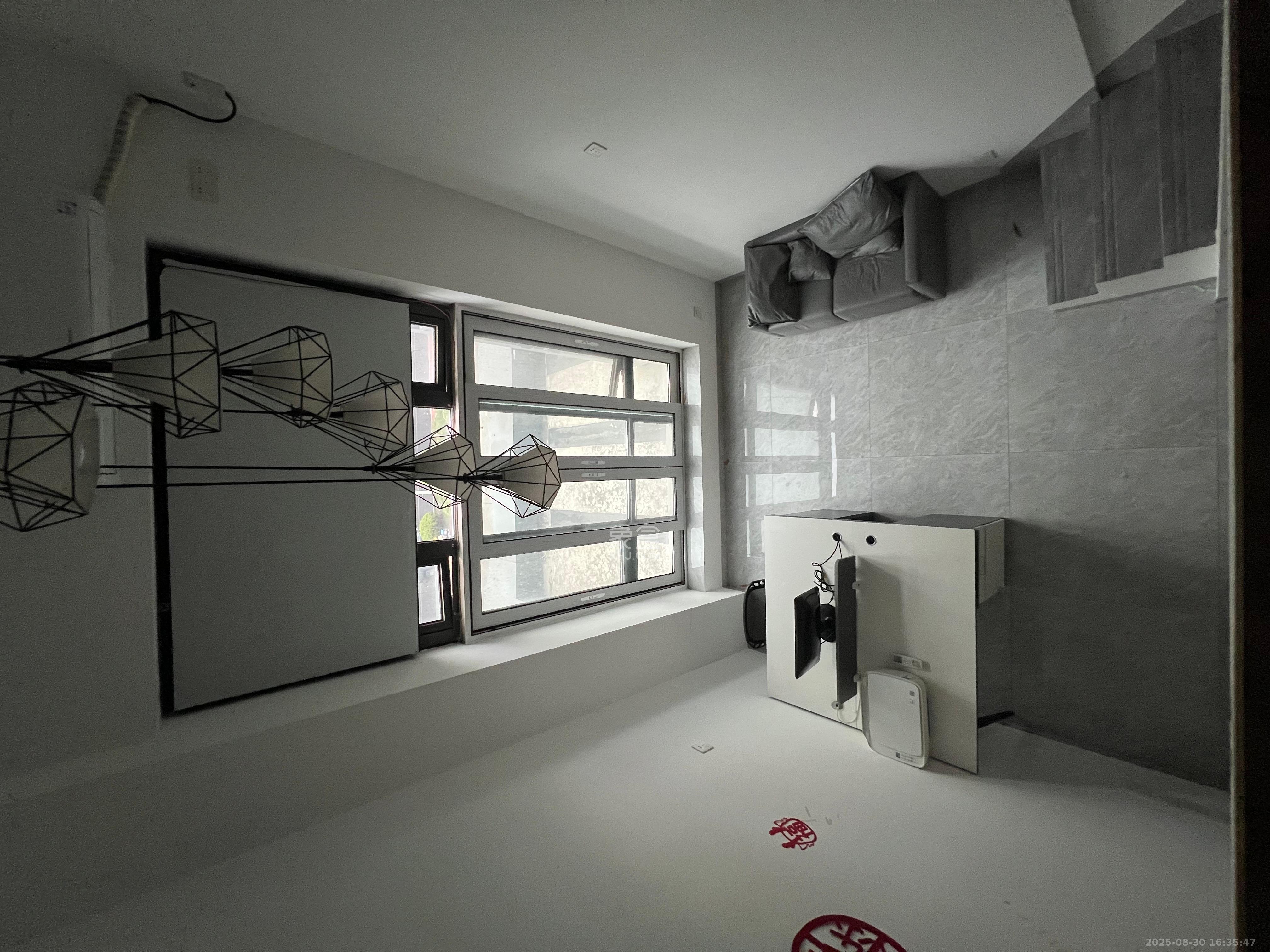 藏珑湖上公馆 1室1厅1卫 2400.0元/月 藏珑湖上公馆 1室1厅1卫 2400.0元/月室内图