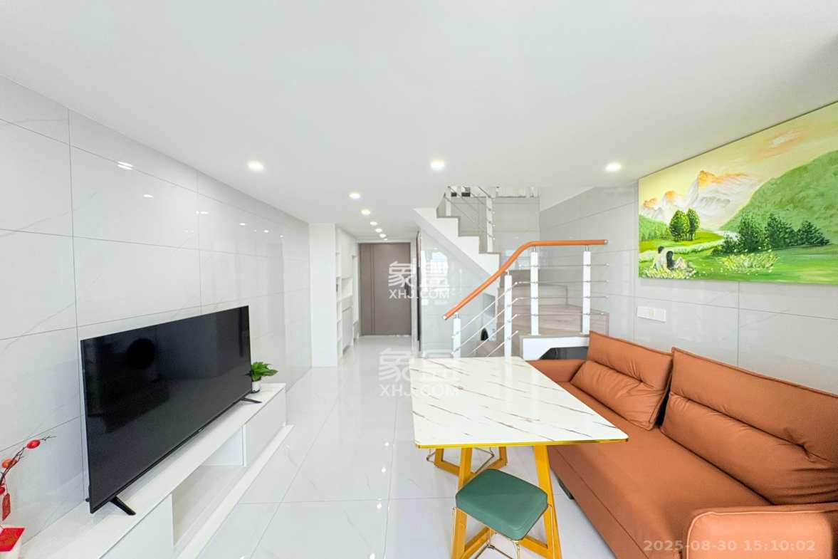 卓越伊景苑  2室1厅1卫    1800.0元/月 卓越伊景苑  2室1厅1卫    1800.0元/月室内图