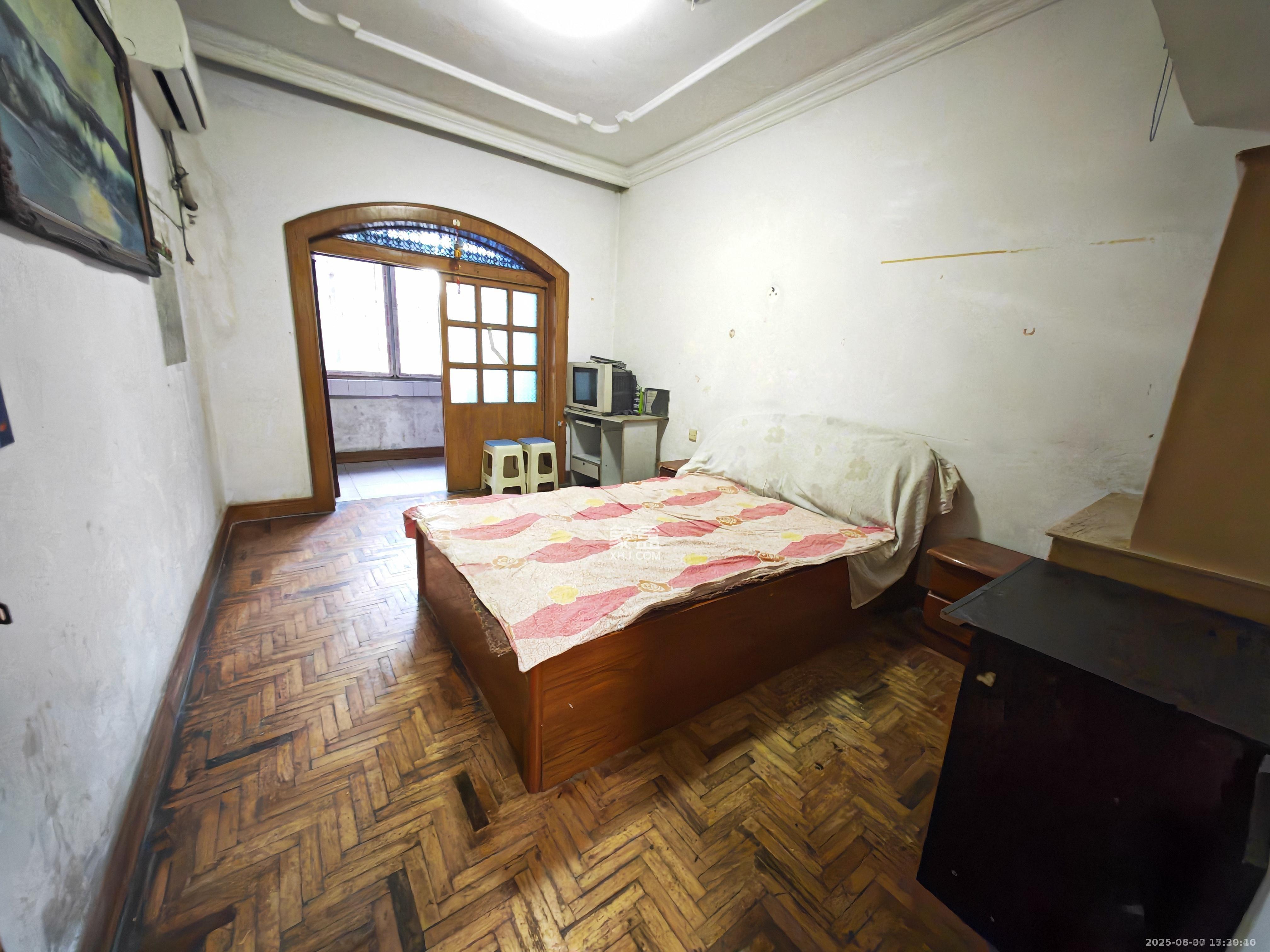 燕兴宿舍  2室1厅1卫    1200.0元/月 燕兴宿舍  2室1厅1卫    1200.0元/月室内图