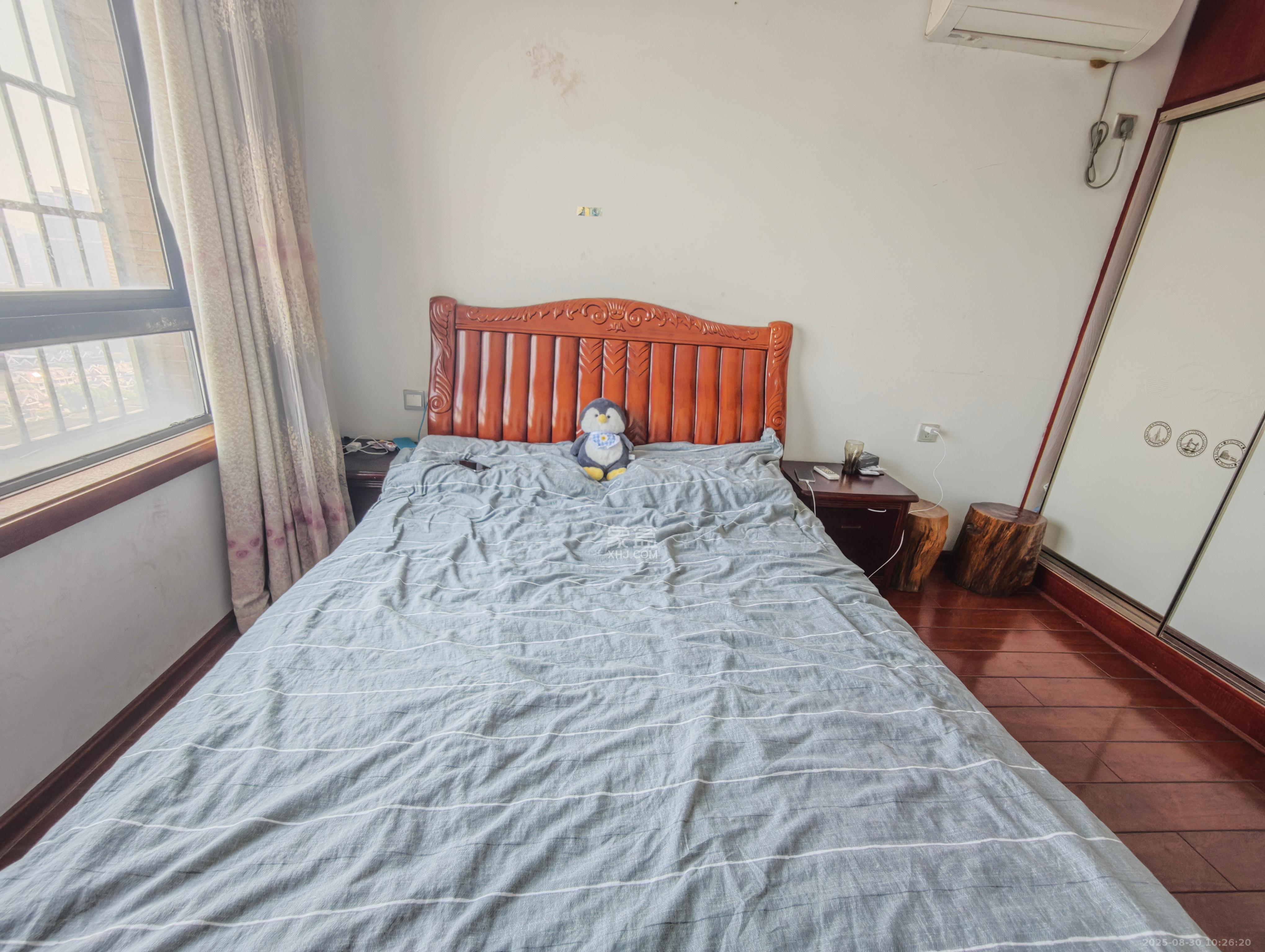 优山美地  3室2厅1卫    2300.0元/月 优山美地  3室2厅1卫    2300.0元/月室内图