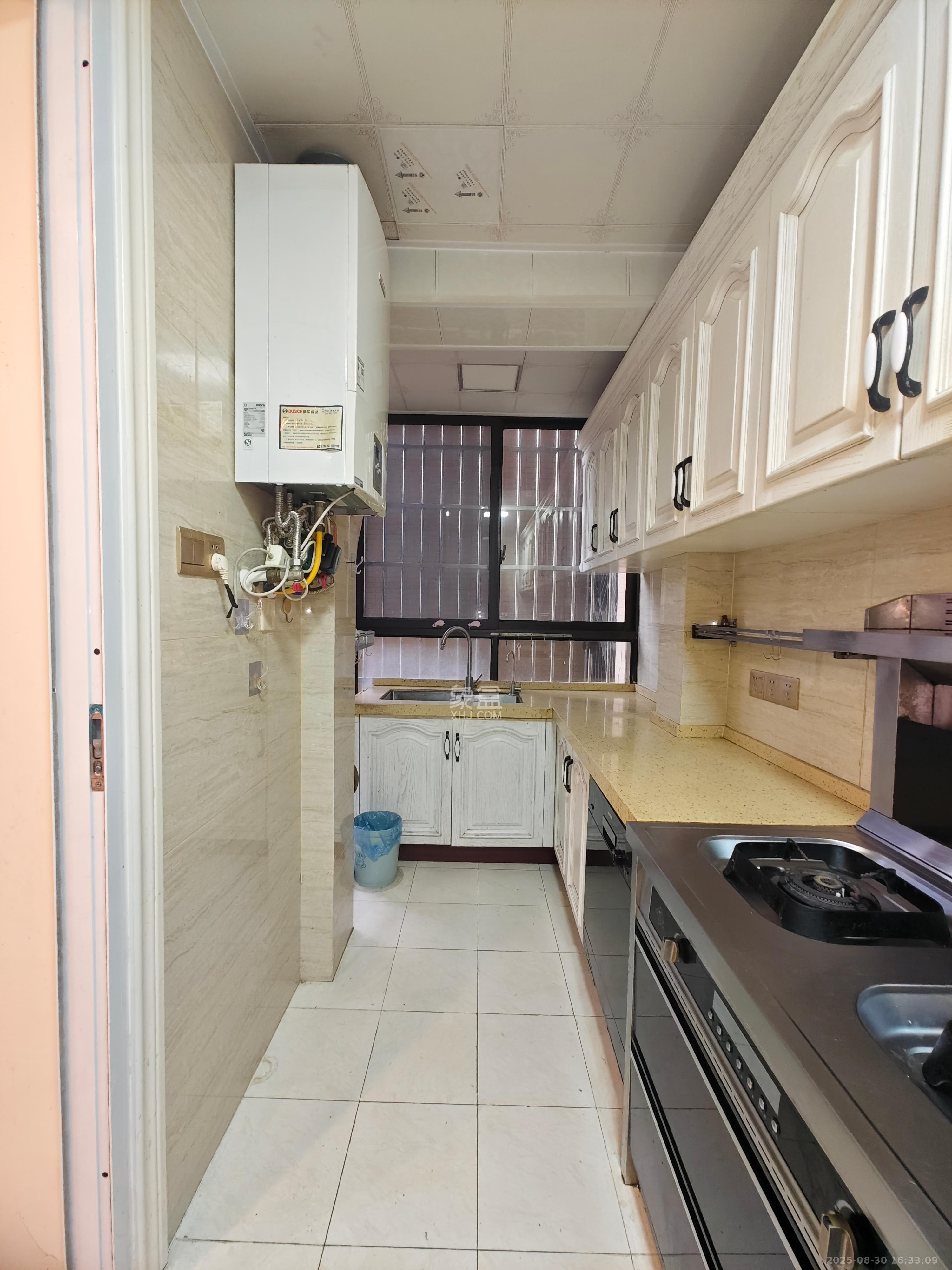 华润凤凰城三期 3室2厅2卫 2500.0元/月 华润凤凰城三期 3室2厅2卫 2500.0元/月室内图