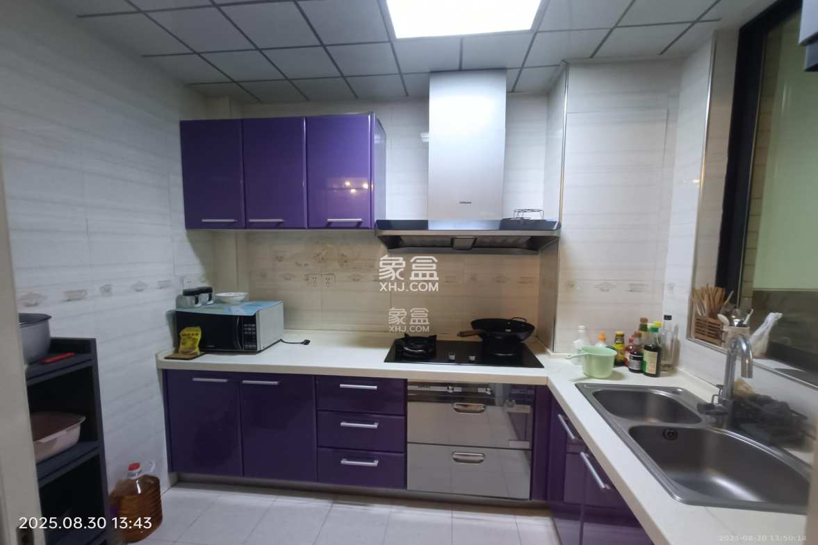 锦湘国际星城三期(锦绣苑) 3室2厅2卫 3100.0元/月 锦湘国际星城三期(锦绣苑) 3室2厅2卫 3100.0元/月室内图