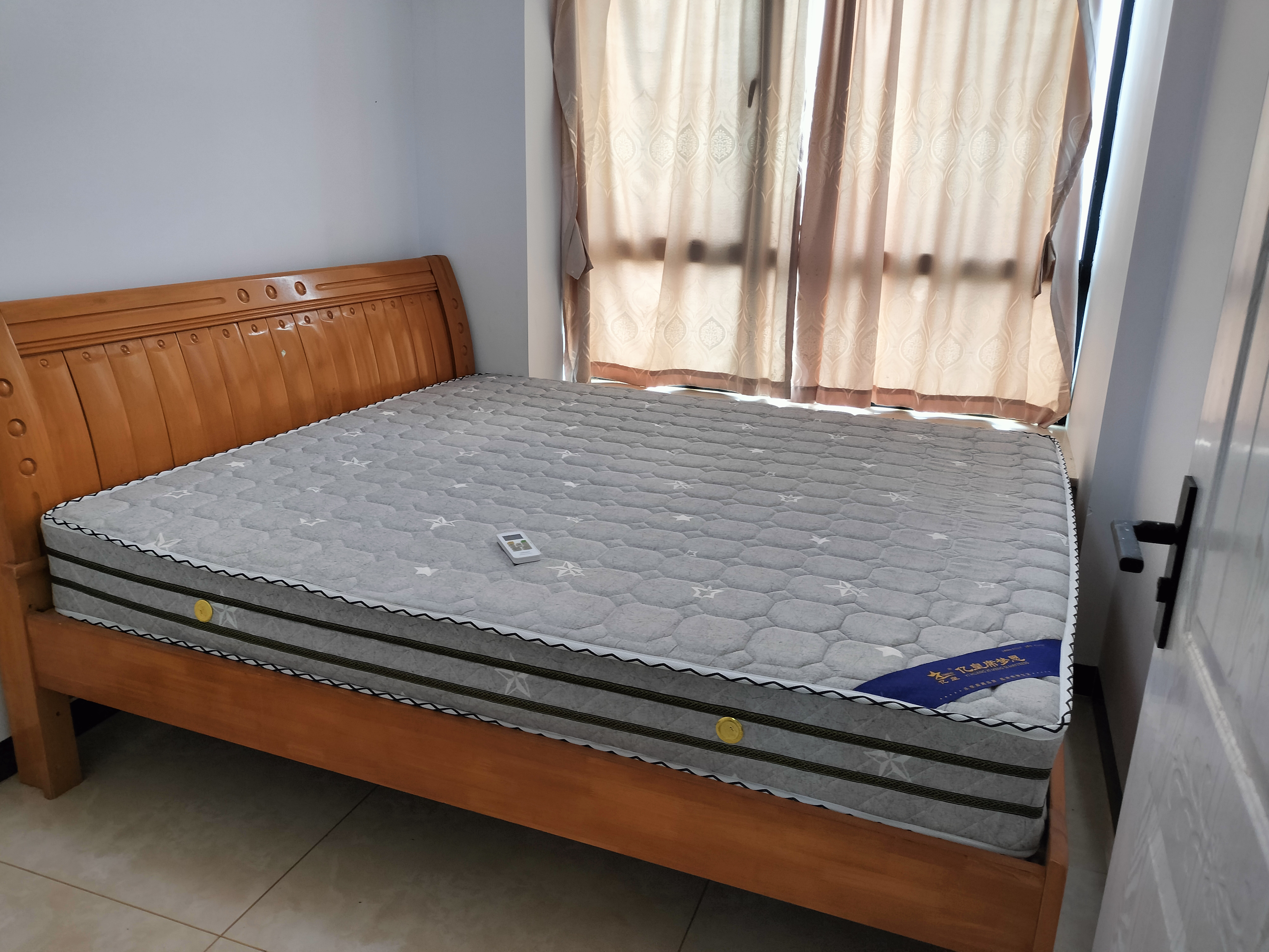 航天小区(美兰区滨江路) 3室2厅2卫 2600.0元/月 航天小区(美兰区滨江路) 3室2厅2卫 2600.0元/月室内图