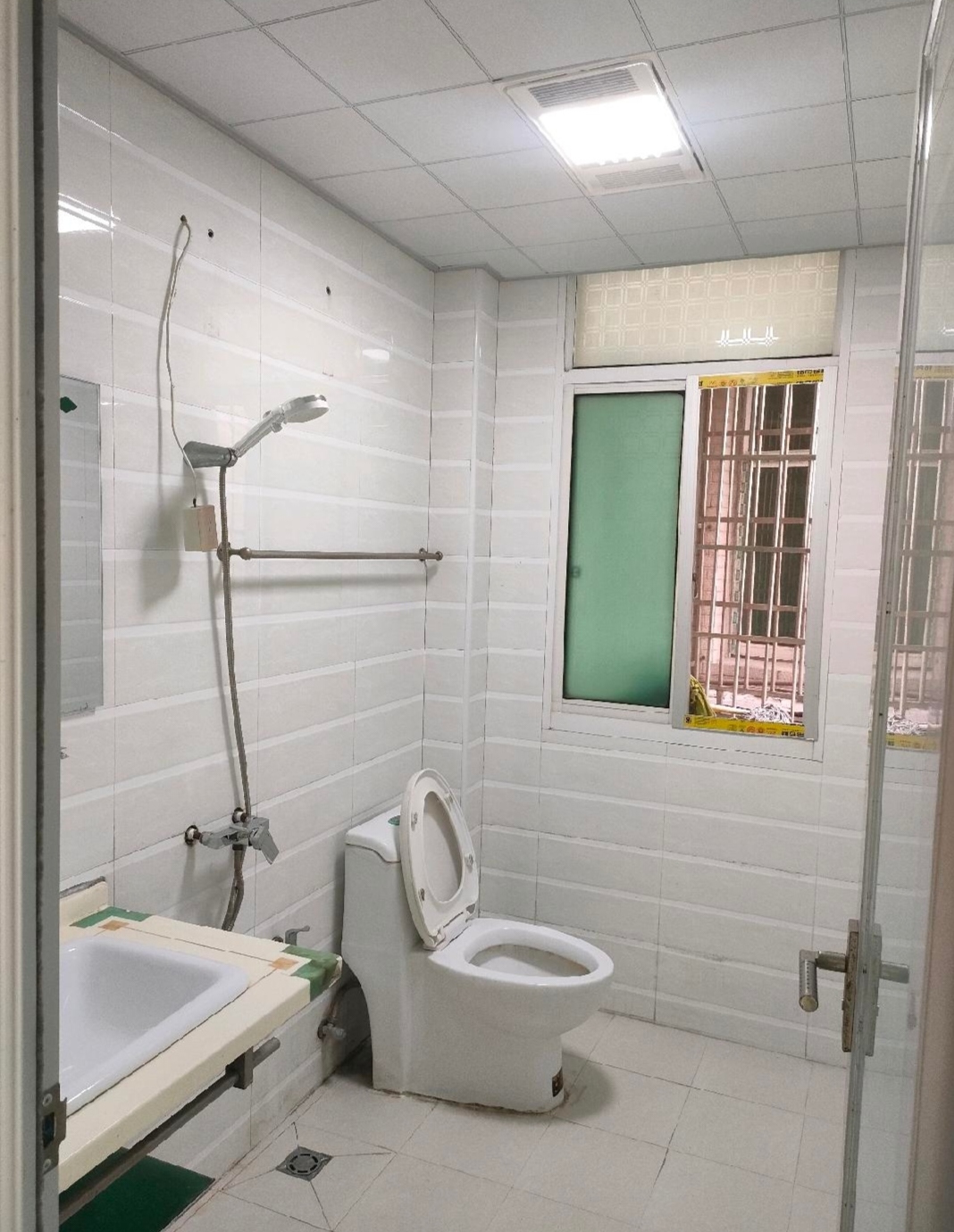 曲兰庭苑 3室2厅2卫 1500.0元/月 曲兰庭苑 3室2厅2卫 1500.0元/月室内图