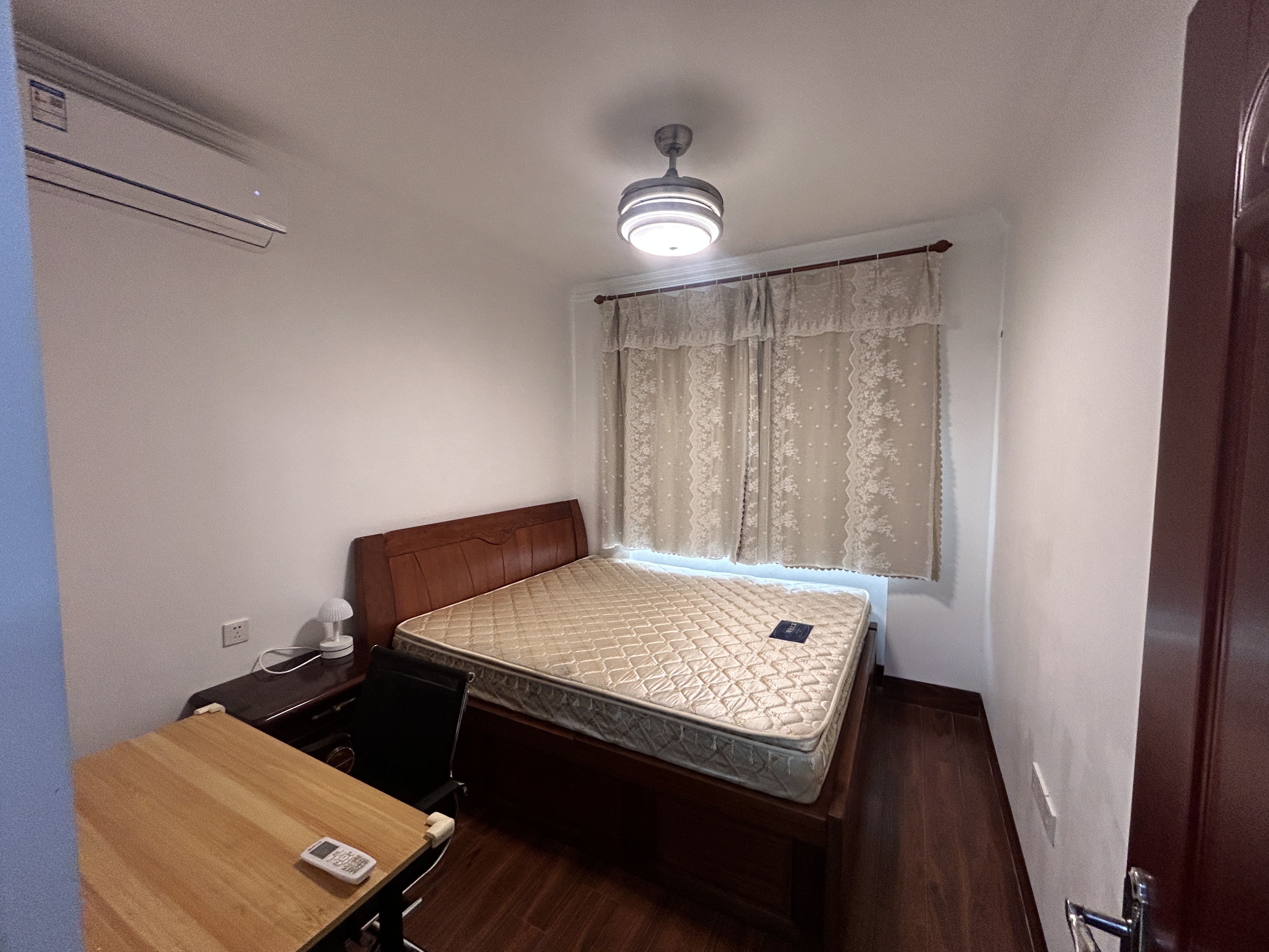 铭德美景苑  3室2厅1卫   2600.00元/月室内图