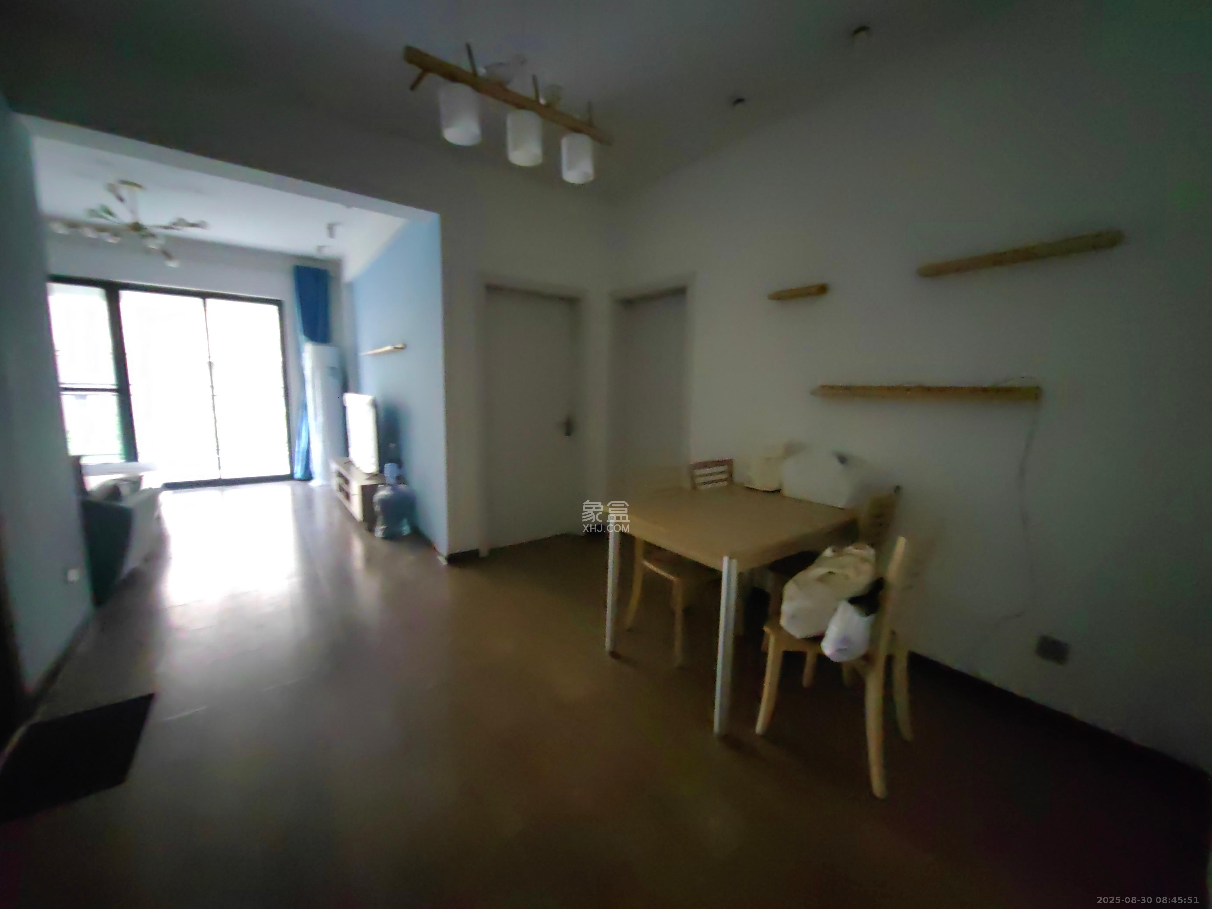 和美星城  2室2厅1卫    1800.0元/月 和美星城  2室2厅1卫    1800.0元/月室内图