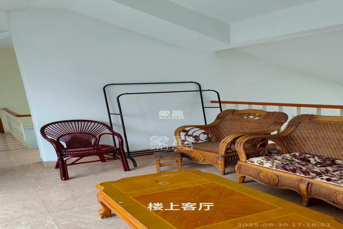 科大佳园南苑  4室2厅2卫    3000.0元/月 科大佳园南苑  4室2厅2卫    3000.0元/月室内图