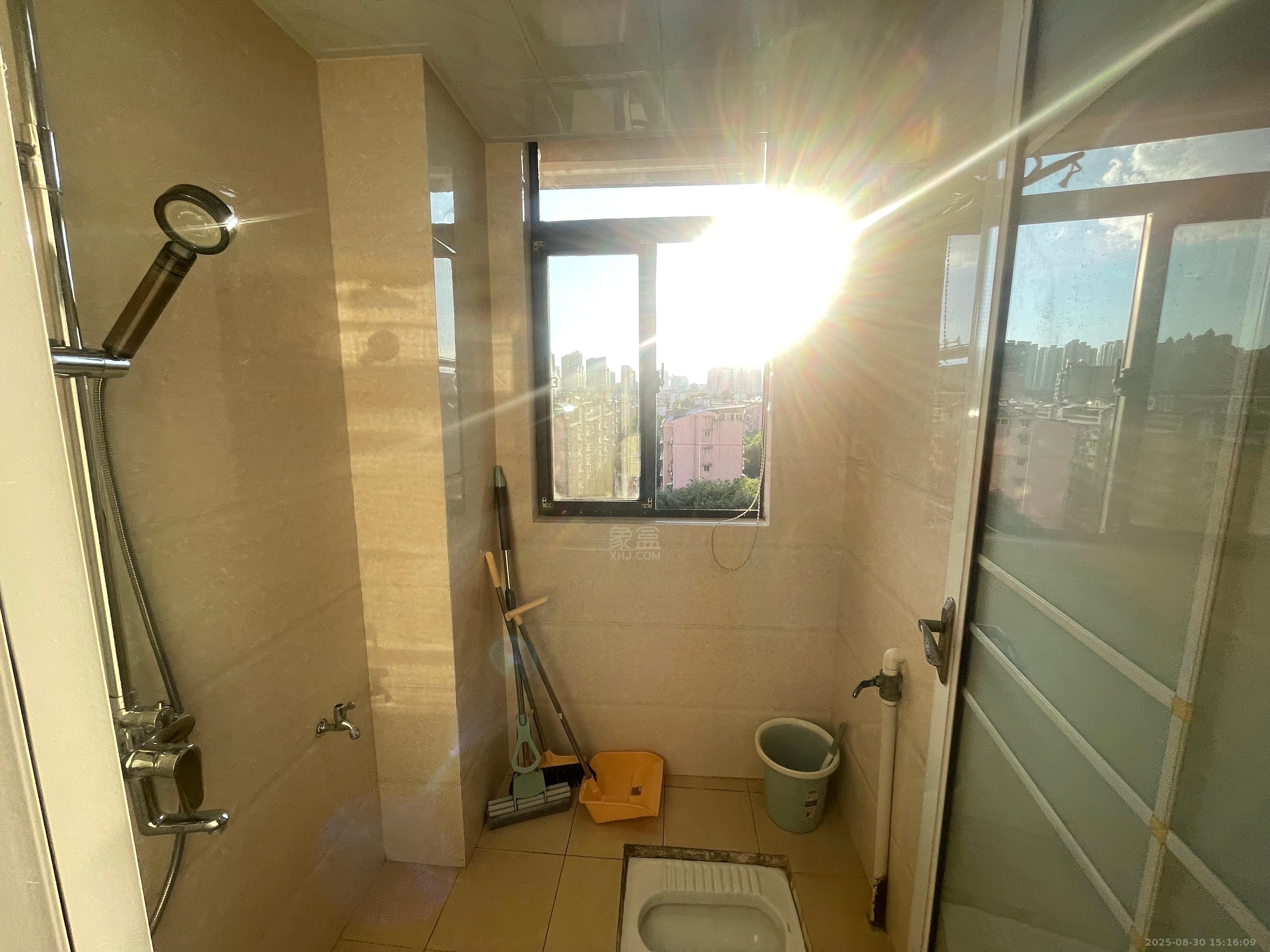 金爵逸品 3室2厅2卫 1800.00元/月 金爵逸品 3室2厅2卫 1800.00元/月室内图