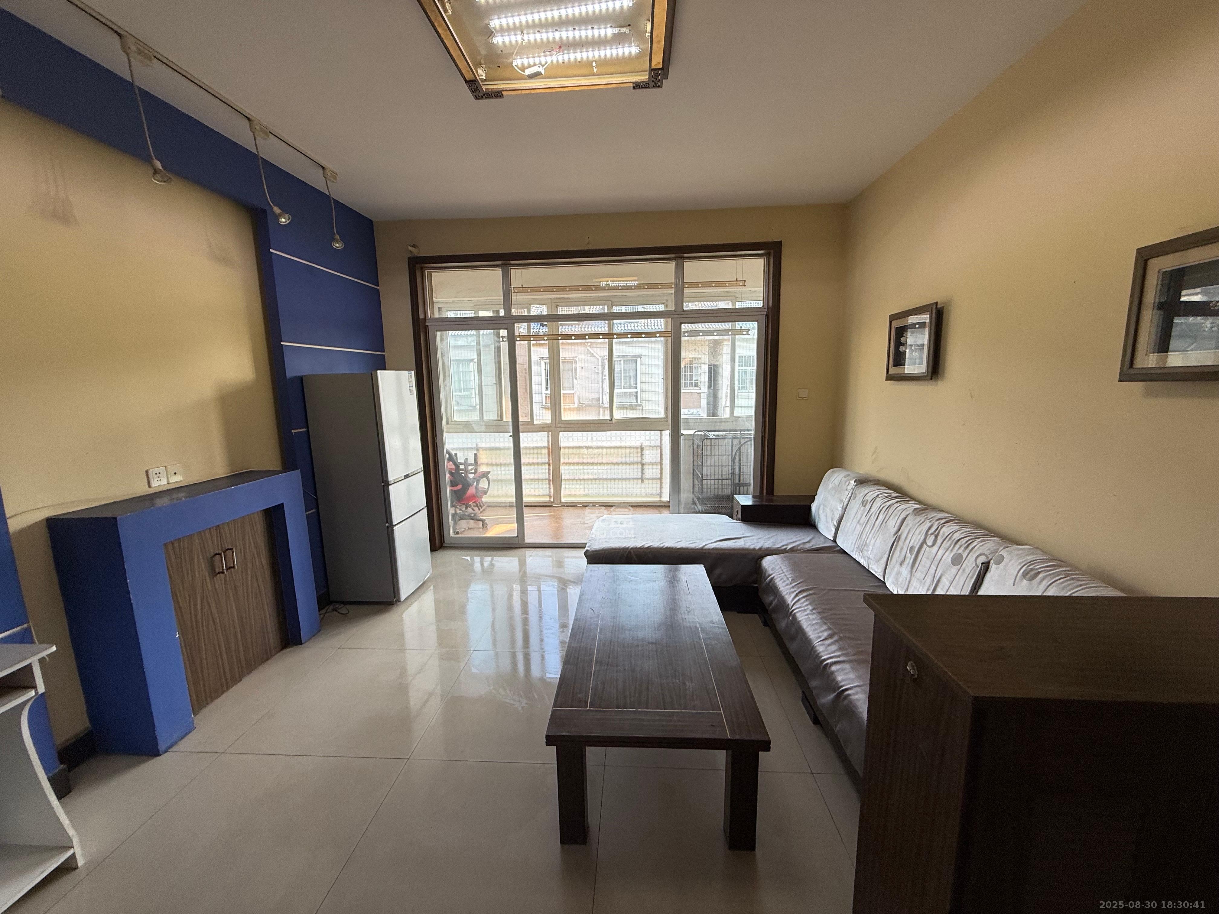 枫林绿洲 2室2厅1卫 1800.0元/月 枫林绿洲 2室2厅1卫 1800.0元/月室内图