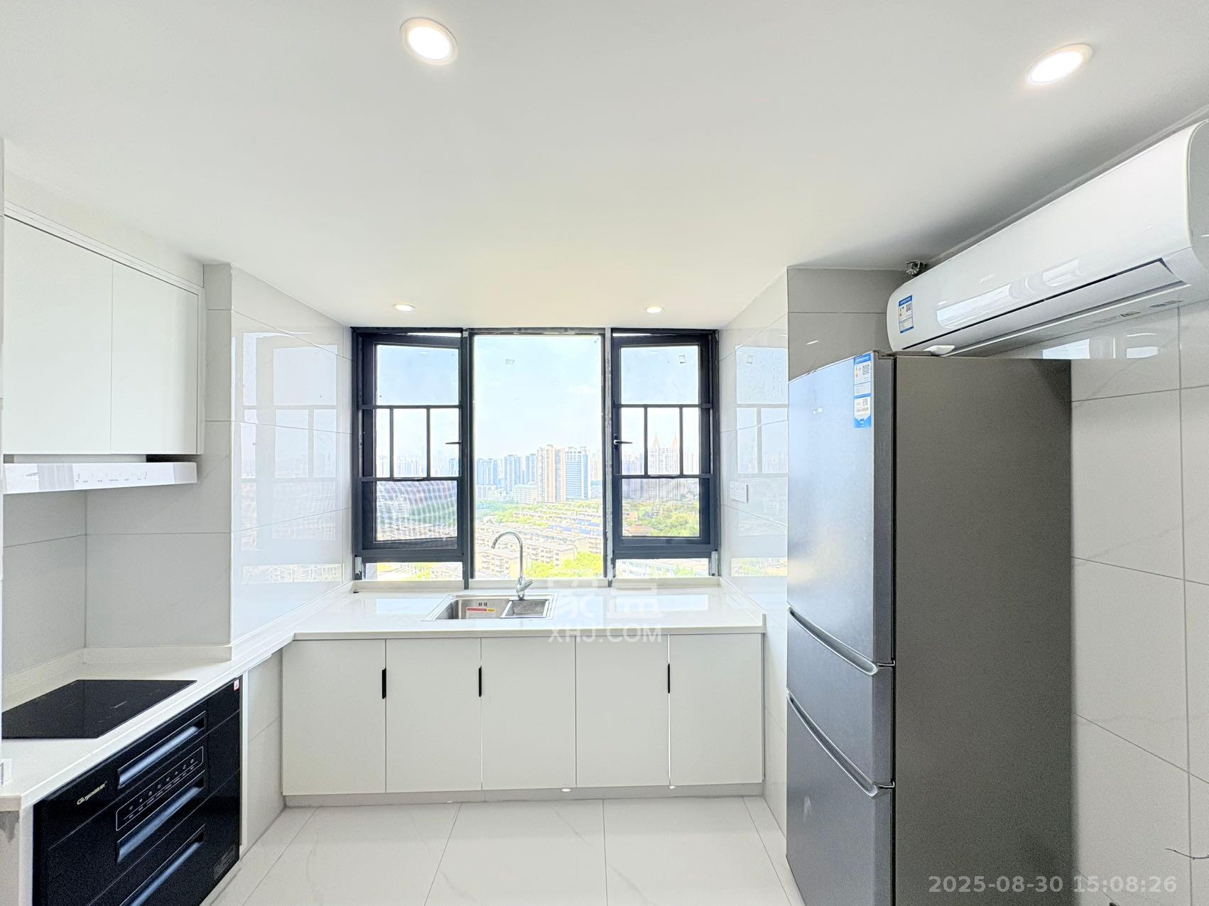 卓越伊景苑  2室1厅1卫    2200.0元/月 卓越伊景苑  2室1厅1卫    2200.0元/月室内图