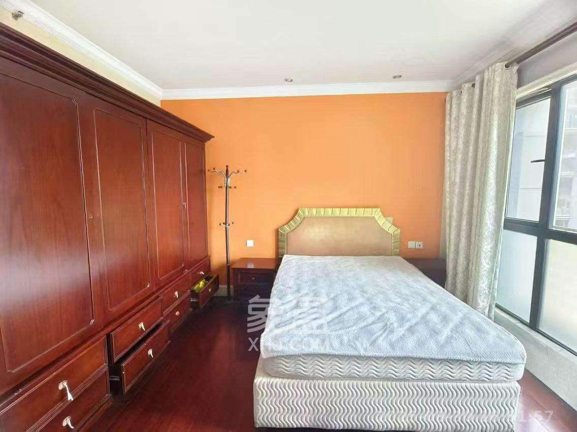 郡原广场  1室1厅1卫    1700.0元/月 郡原广场  1室1厅1卫    1700.0元/月室内图