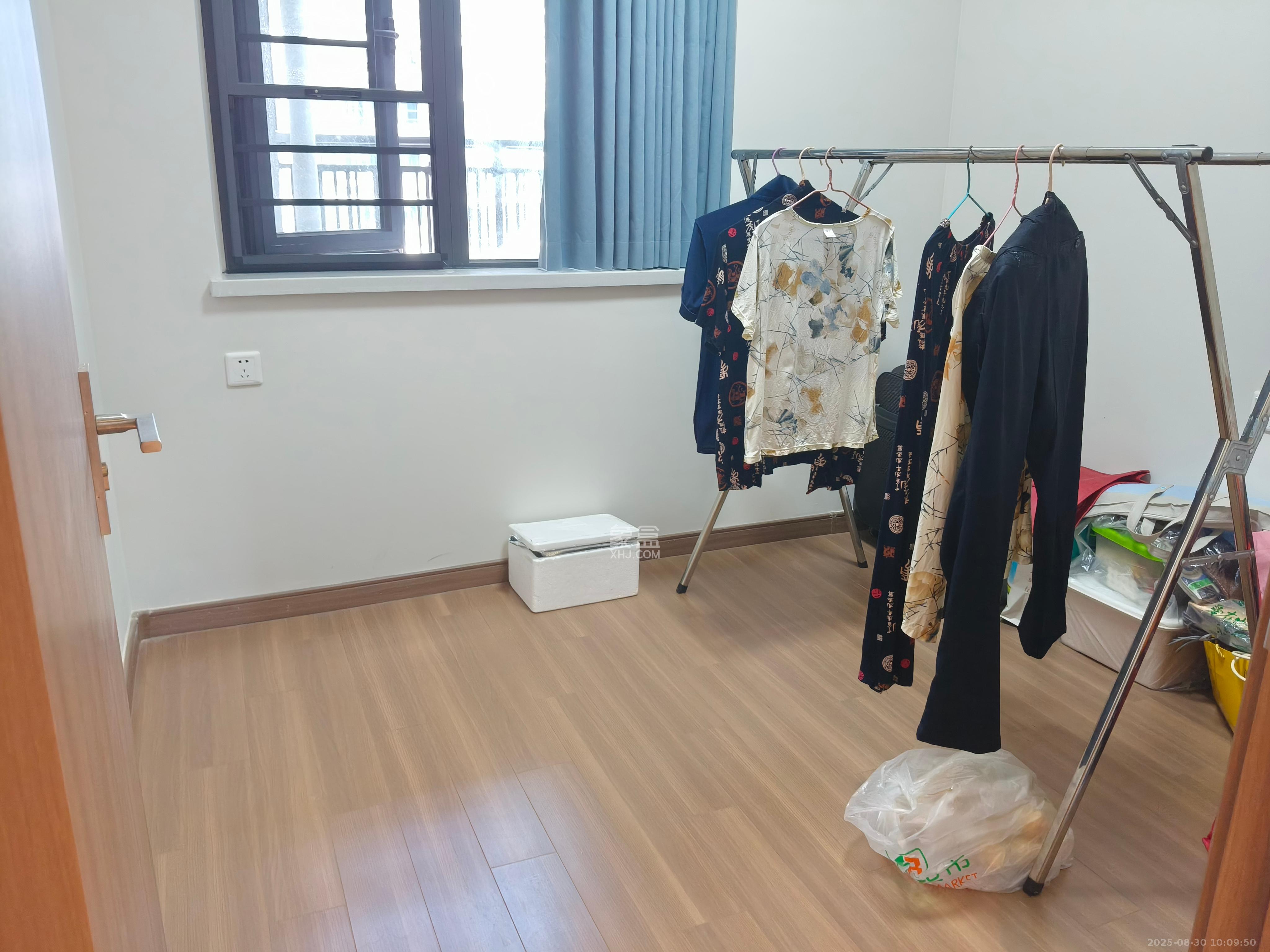 保利恒伟时光印象  4室2厅2卫   2800.00元/月室内图