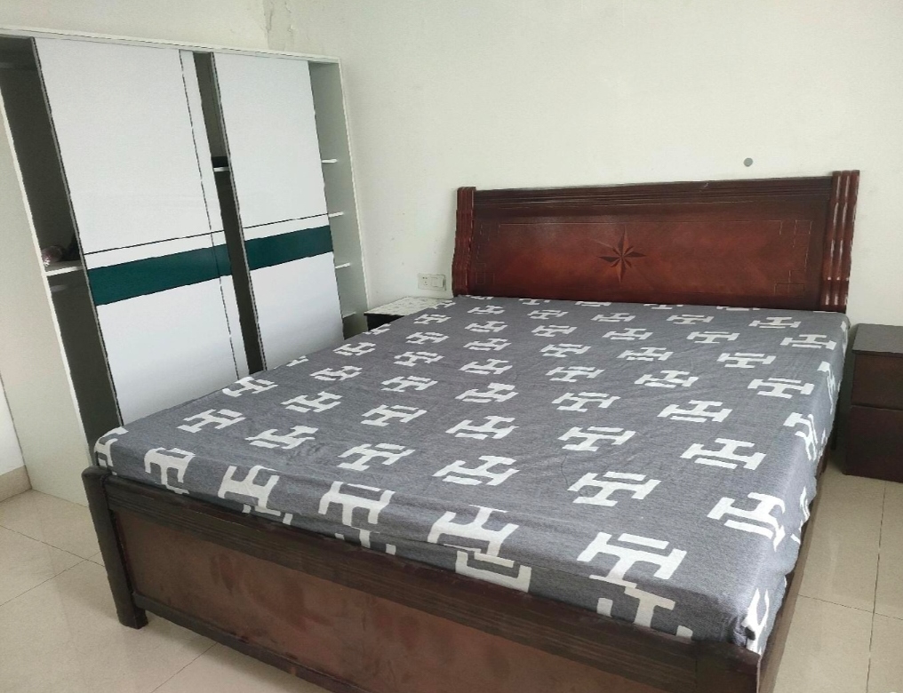 曲兰庭苑 3室2厅2卫 1500.0元/月 曲兰庭苑 3室2厅2卫 1500.0元/月室内图