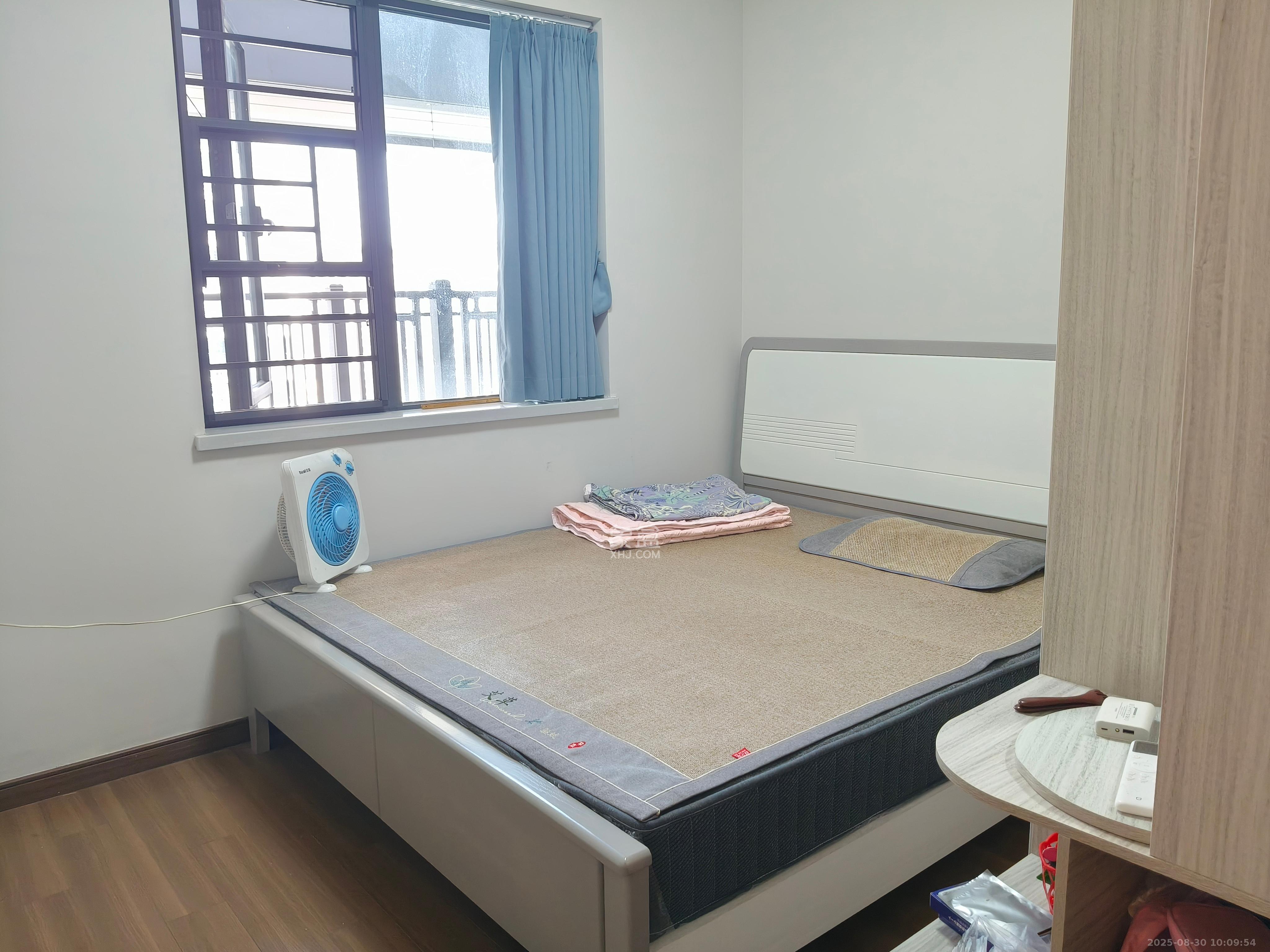 保利恒伟时光印象  4室2厅2卫   2800.00元/月室内图