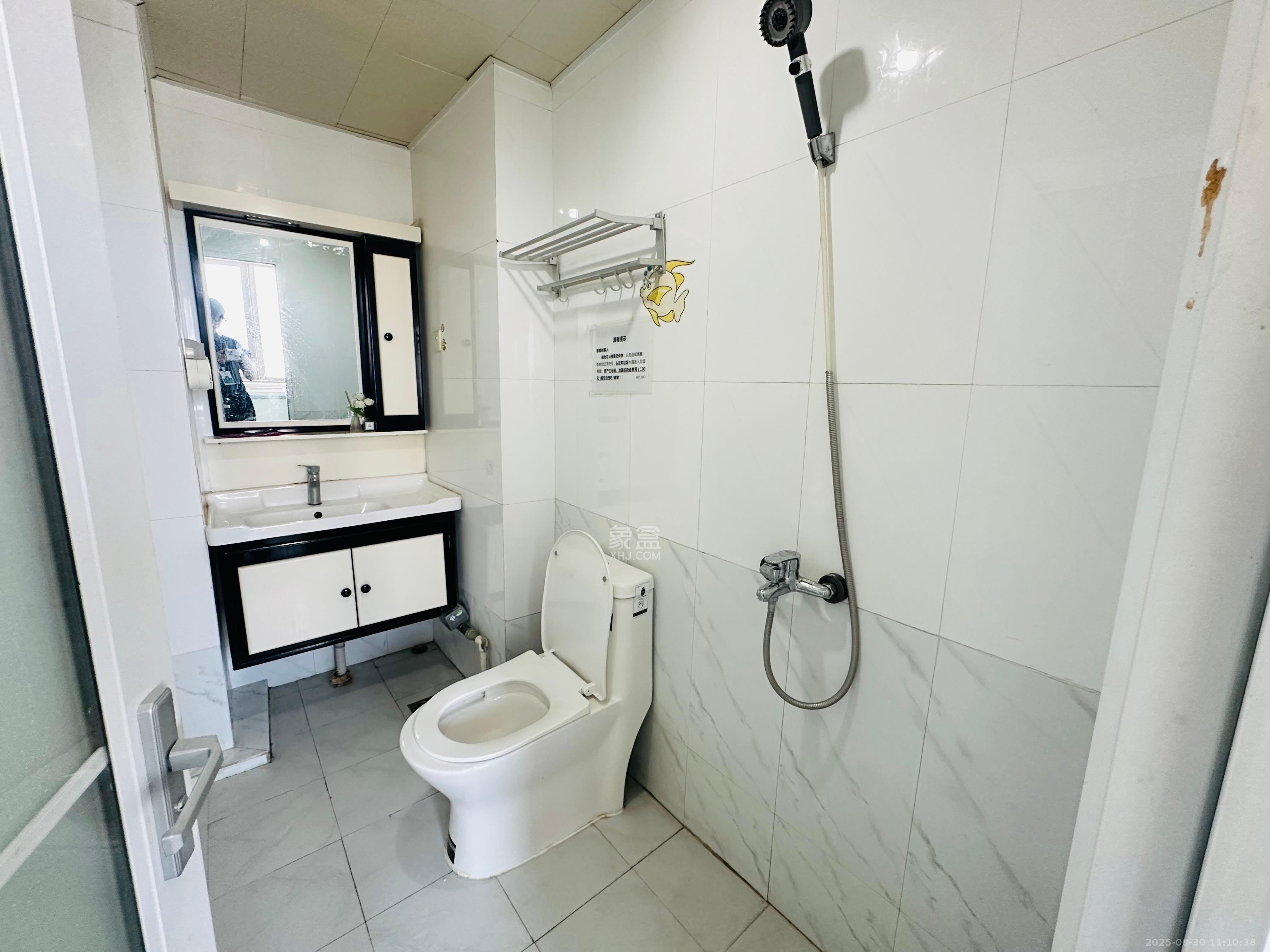 汀兰雅苑  1室0厅0卫    2000.0元/月 汀兰雅苑  1室0厅0卫    2000.0元/月室内图