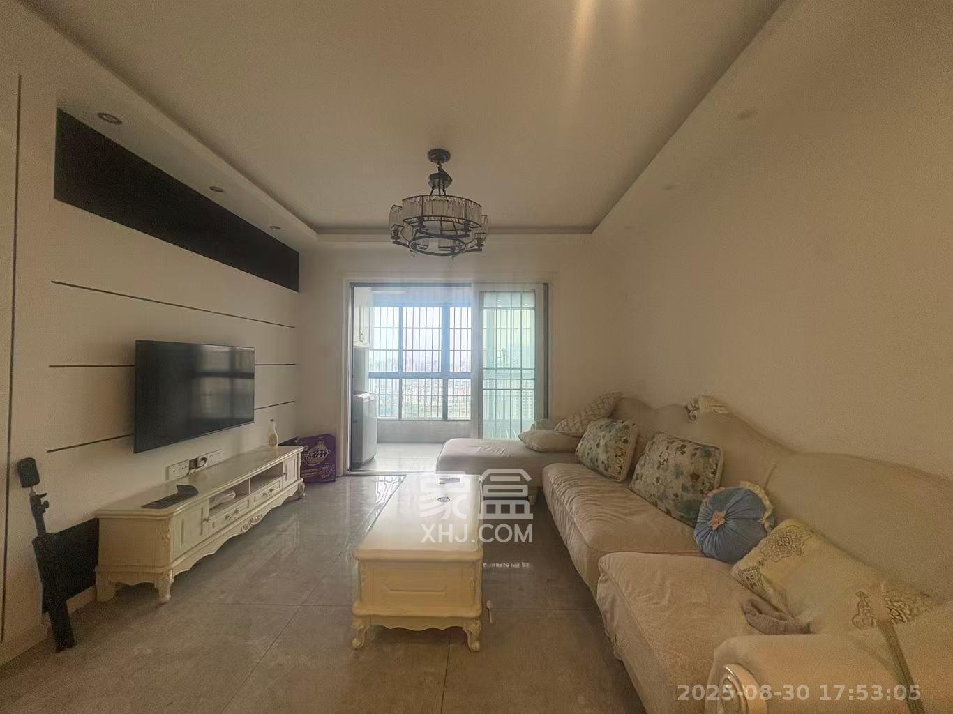 星湖湾一期高层  3室2厅1卫    2300.0元/月 星湖湾一期高层  3室2厅1卫    2300.0元/月室内图