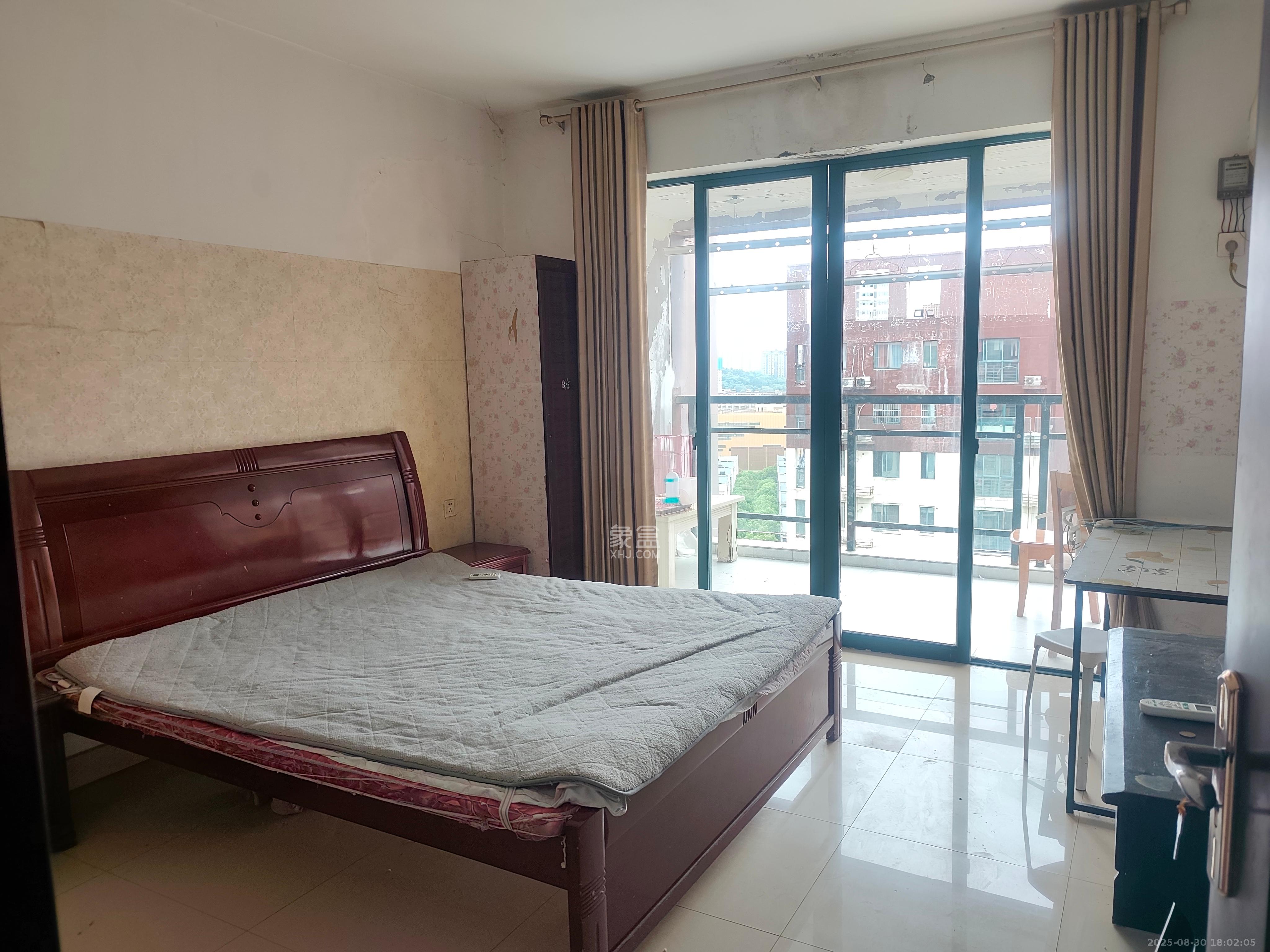 华盛世纪新城  1室2厅0卫    2000.0元/月 华盛世纪新城  1室2厅0卫    2000.0元/月