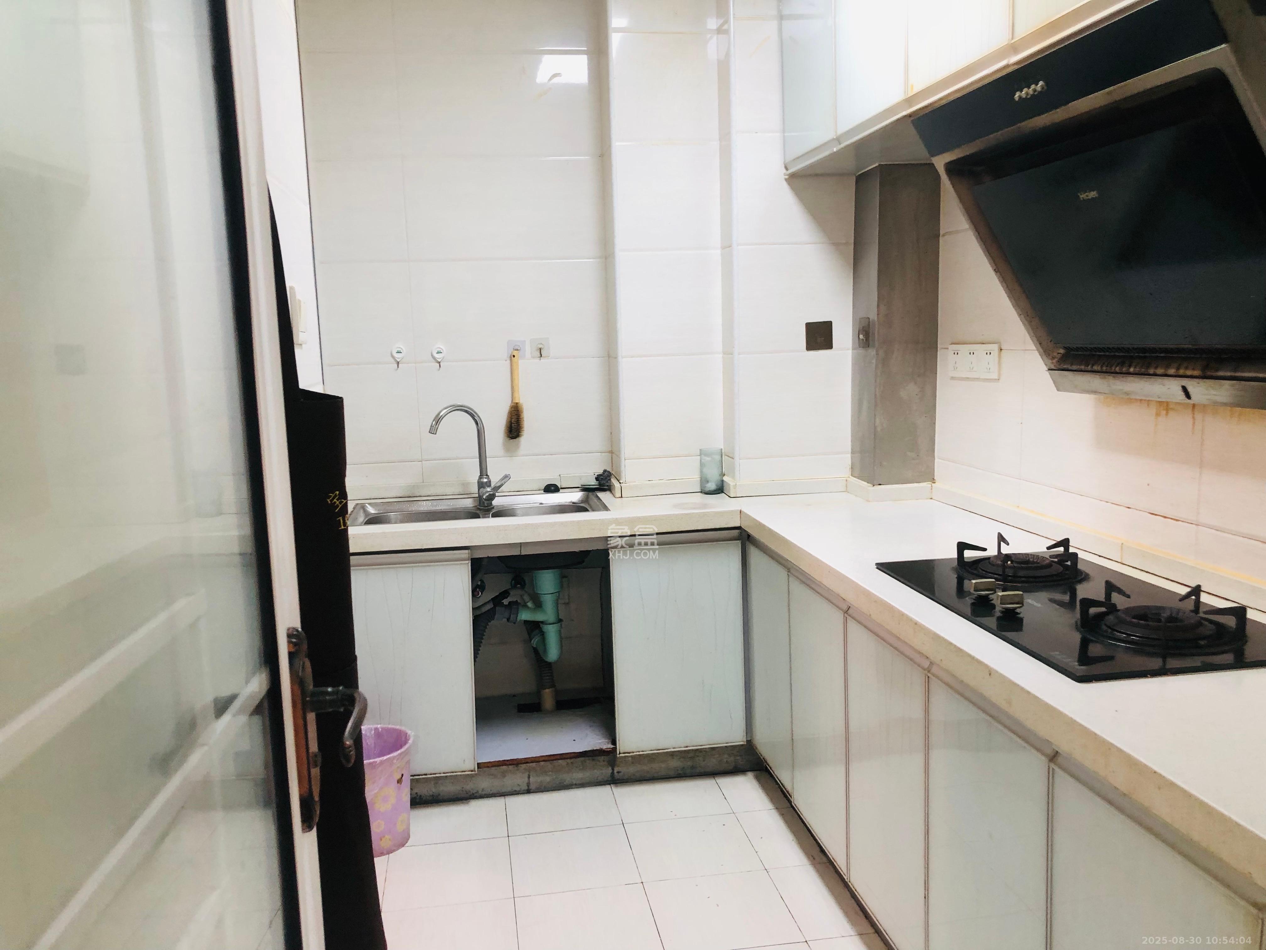 五矿万境水岸一期(万境水岸嘉苑)  2室1厅1卫    1700.0元/月 五矿万境水岸一期(万境水岸嘉苑)  2室1厅1卫    1700.0元/月室内图