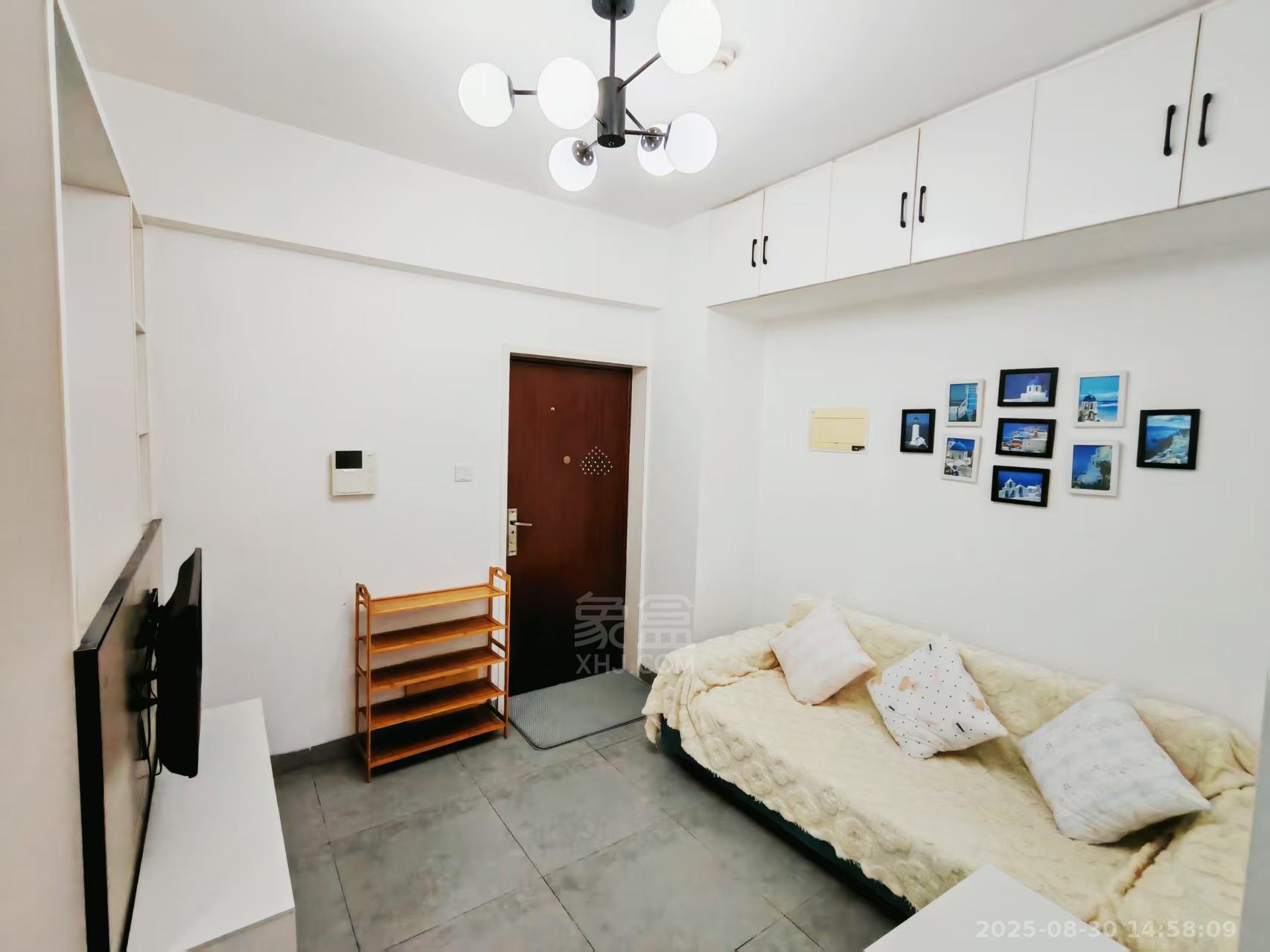 中建御山和苑  1室1厅1卫   1600.00元/月室内图