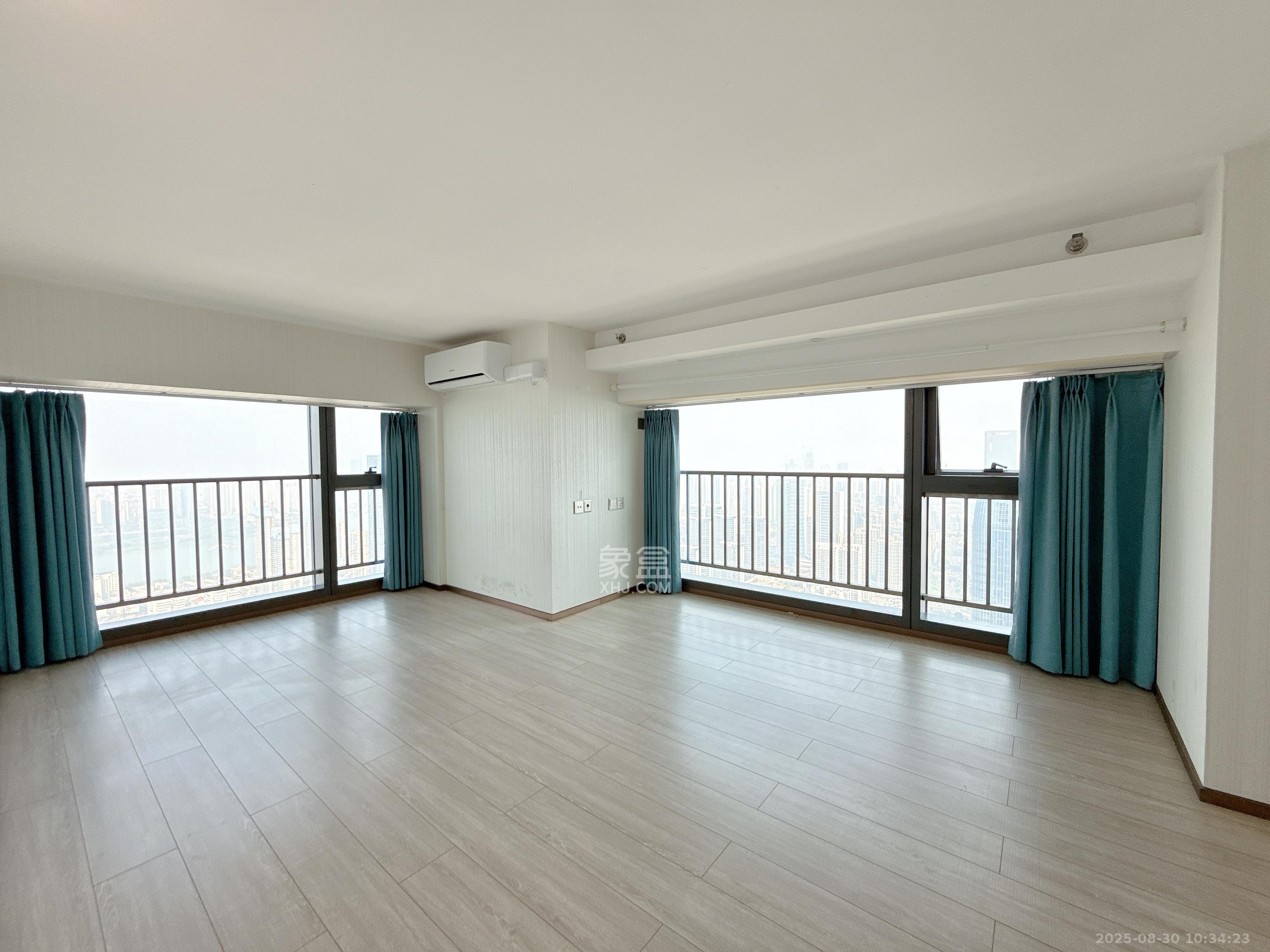 华远华时代  4室2厅2卫    5400.0元/月 华远华时代  4室2厅2卫    5400.0元/月室内图