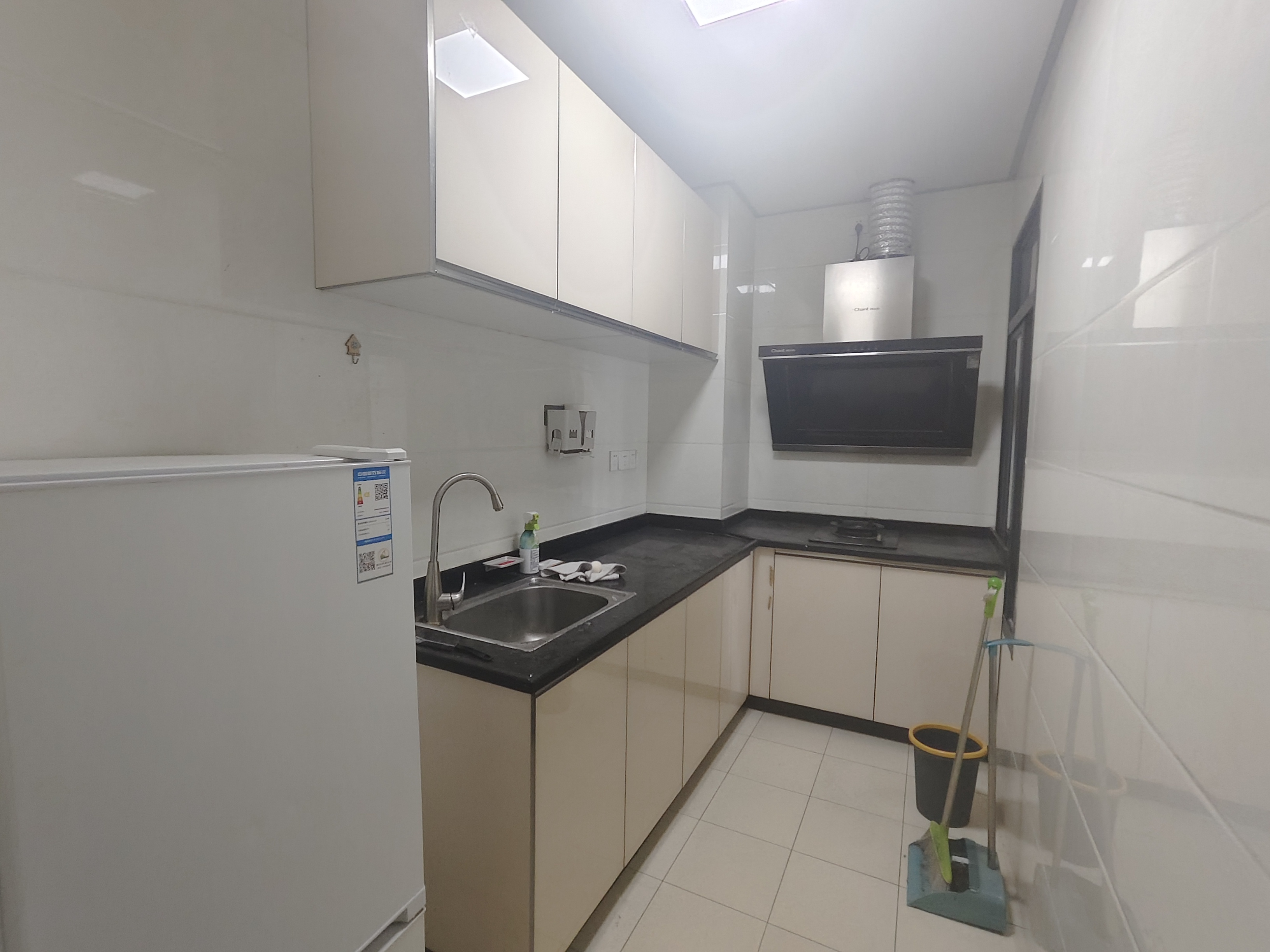 尚邦彩霞满天 1室1厅1卫 1100.00元/月 尚邦彩霞满天 1室1厅1卫 1100.00元/月室内图