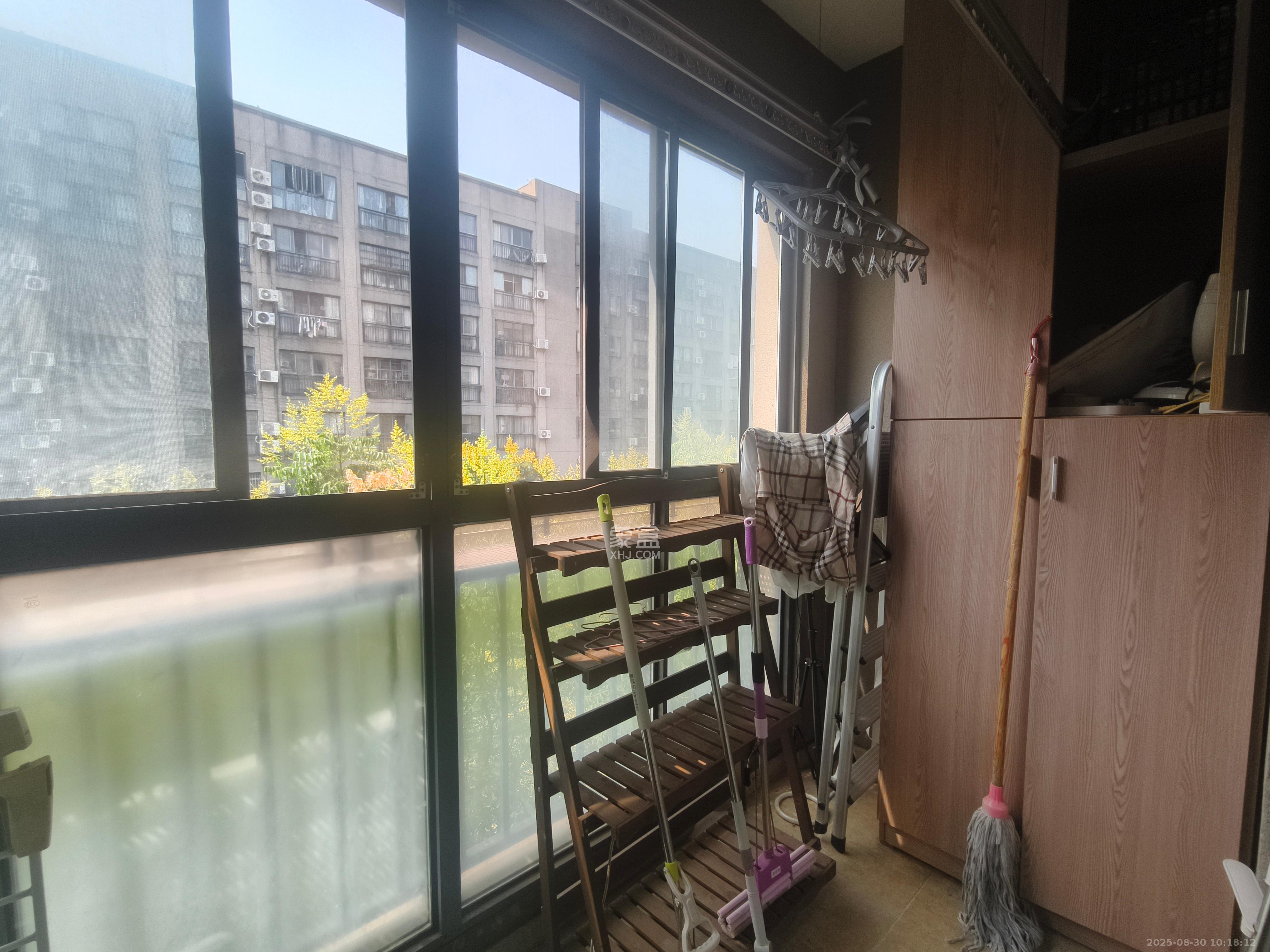 花漾年华（桂花园）  1室1厅1卫   1200.00元/月室内图