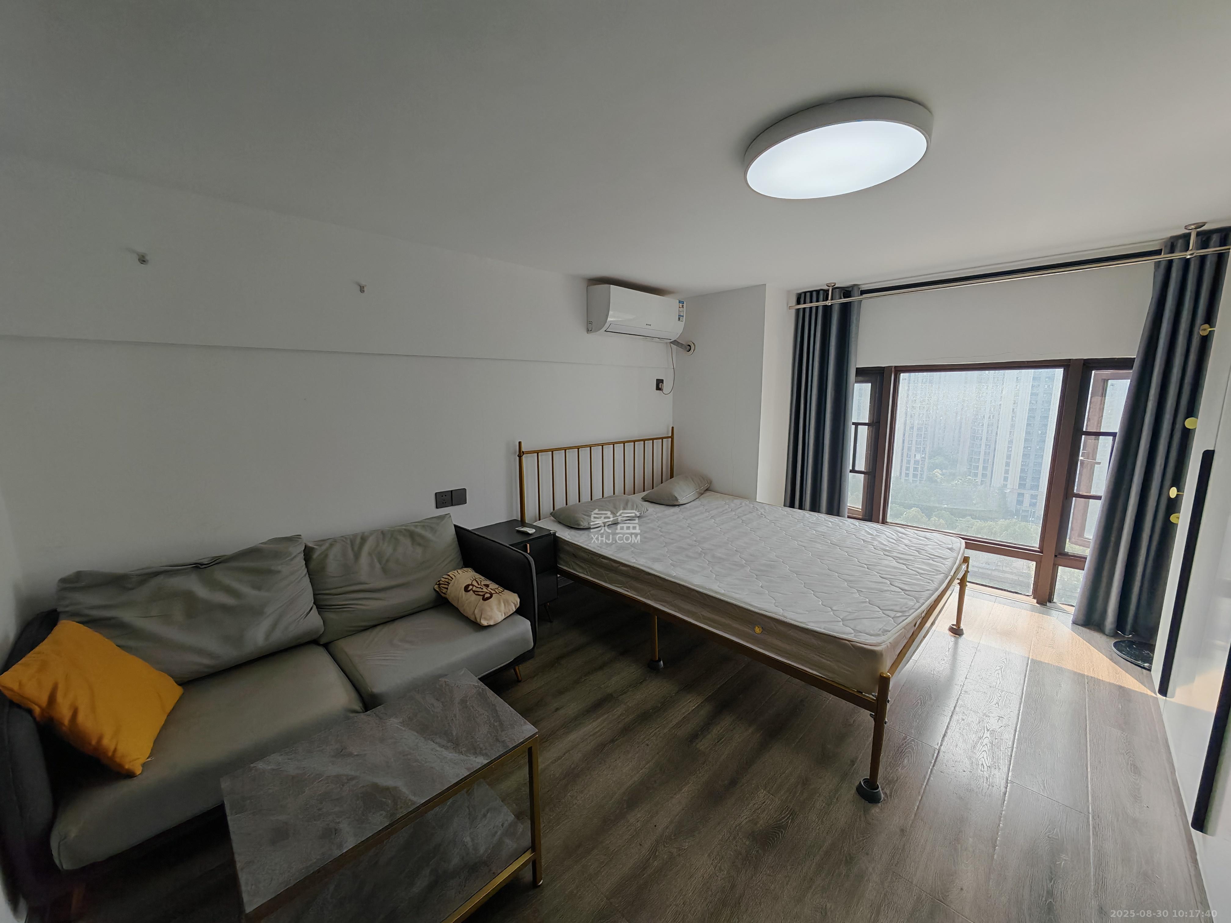 华润琨瑜府  1室1厅1卫    1300.0元/月室内图